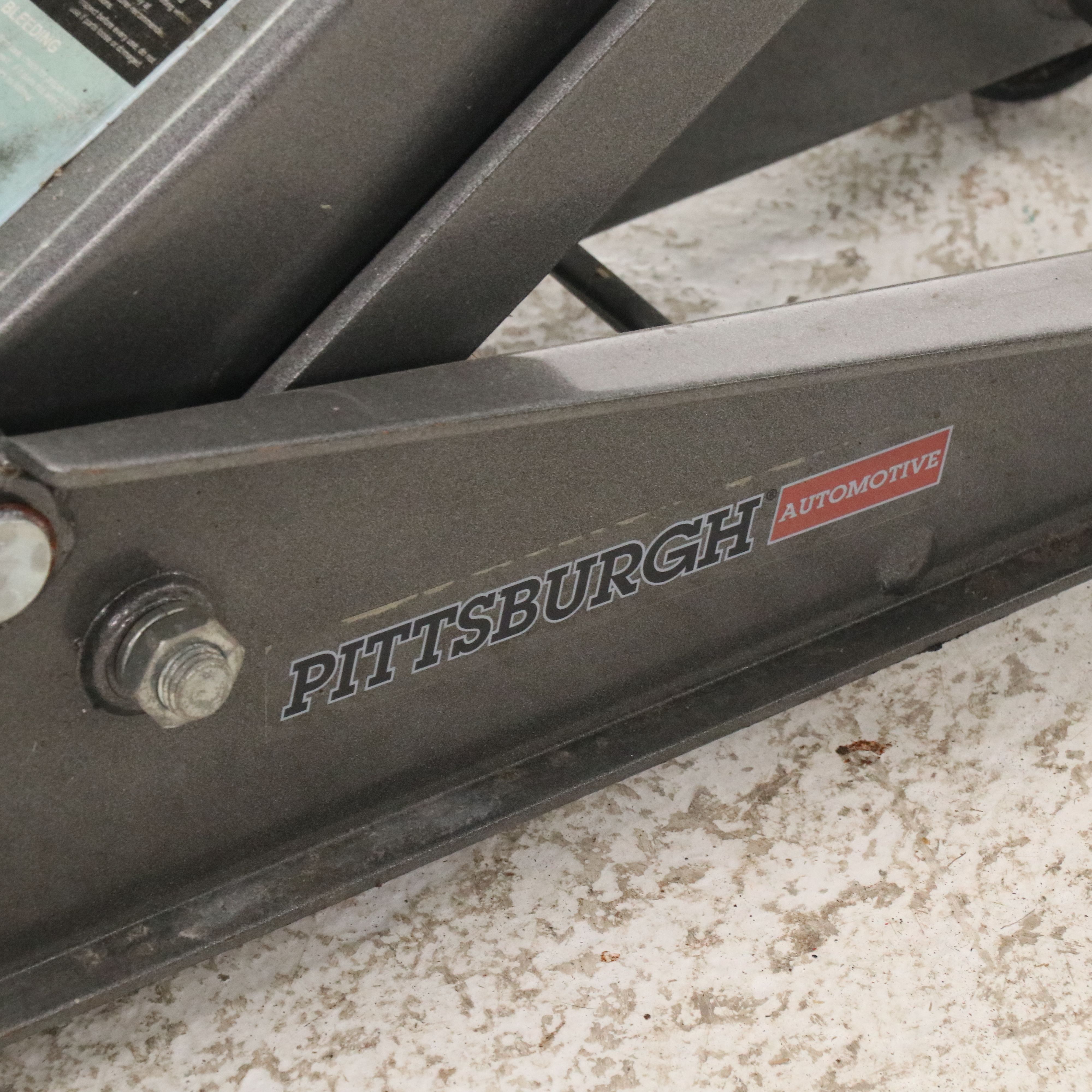 Pittsburgh Automotive RapidPump Heavy Duty 3-Ton Floor Jack