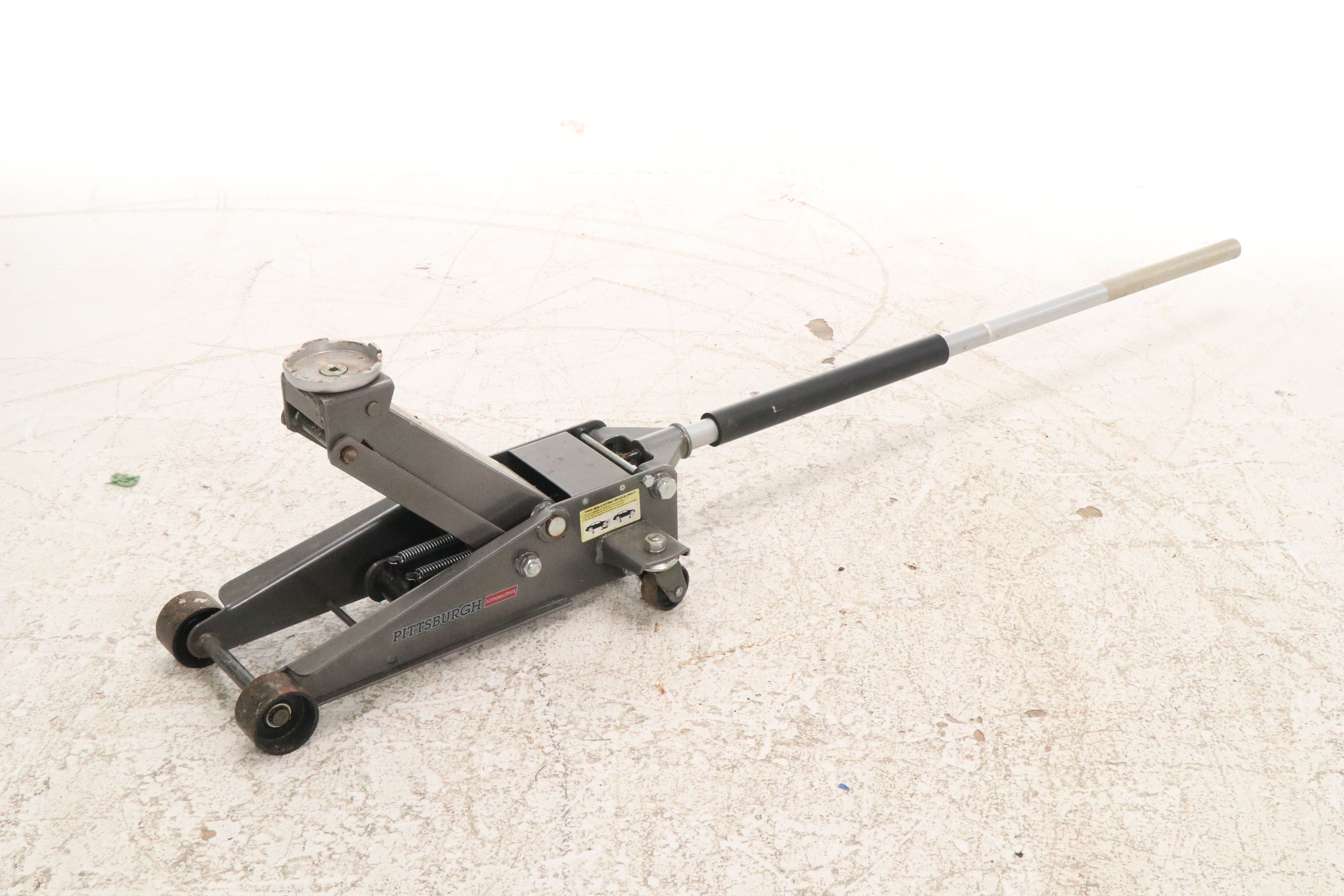 Pittsburgh Automotive RapidPump Heavy Duty 3-Ton Floor Jack