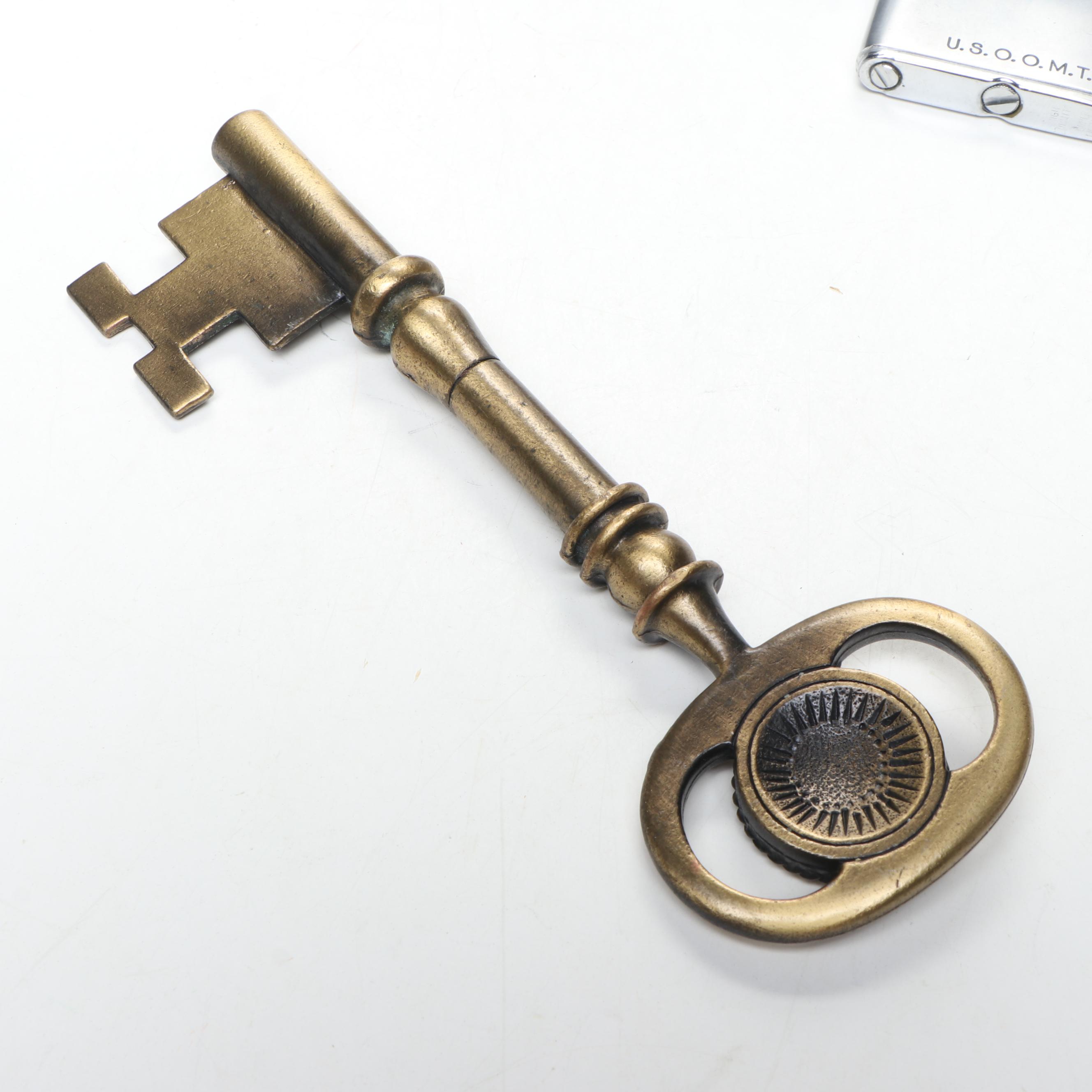 Cherrylite and Penguin Automatic Lighters with Cincinnati Key to the City