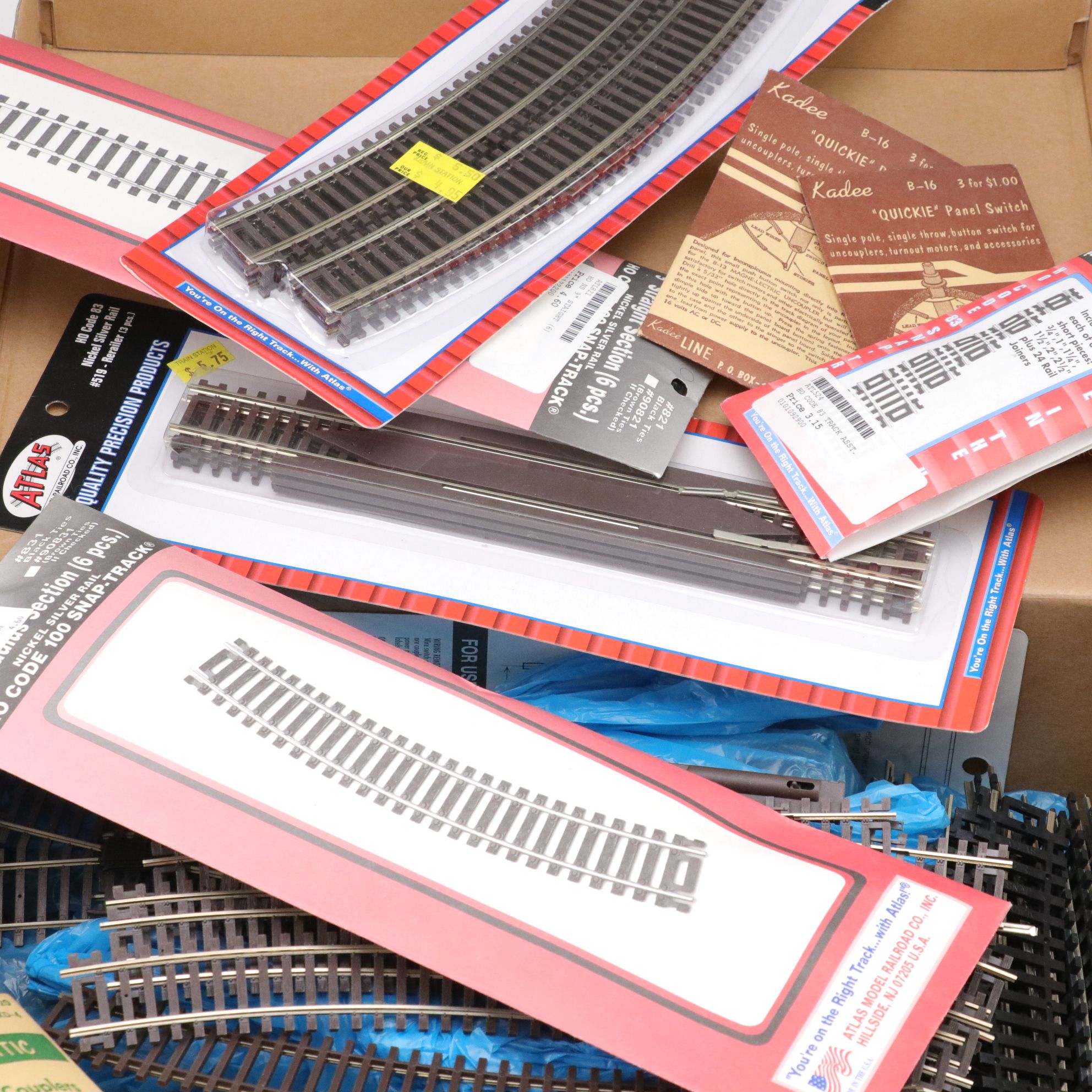 Miniature Train Kits Including HO Scale Railroad Scenery, Diecast Models & More