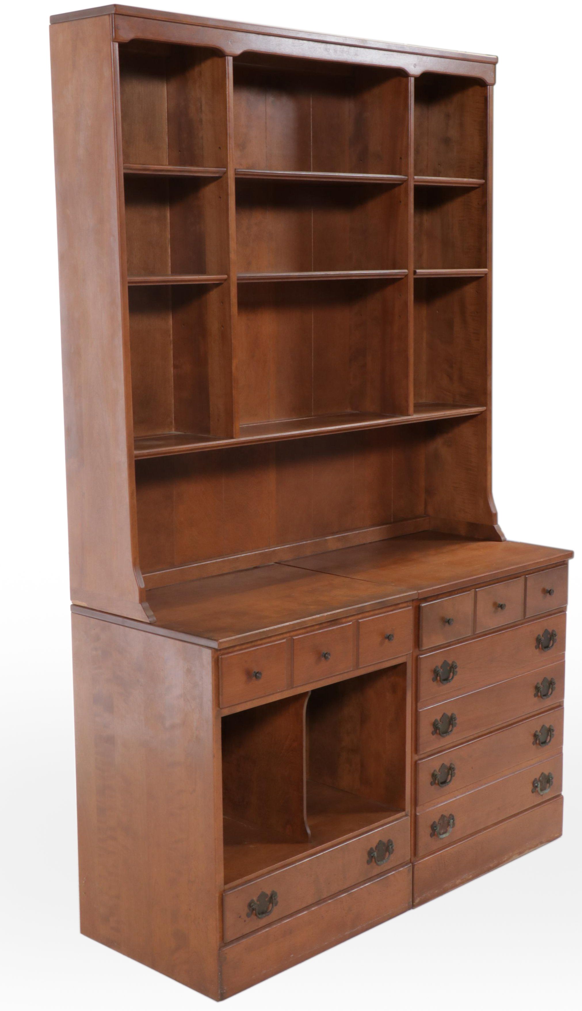 Ethan Allen by Baumritter Colonial Style Hutch, Mid to Late 20th Century