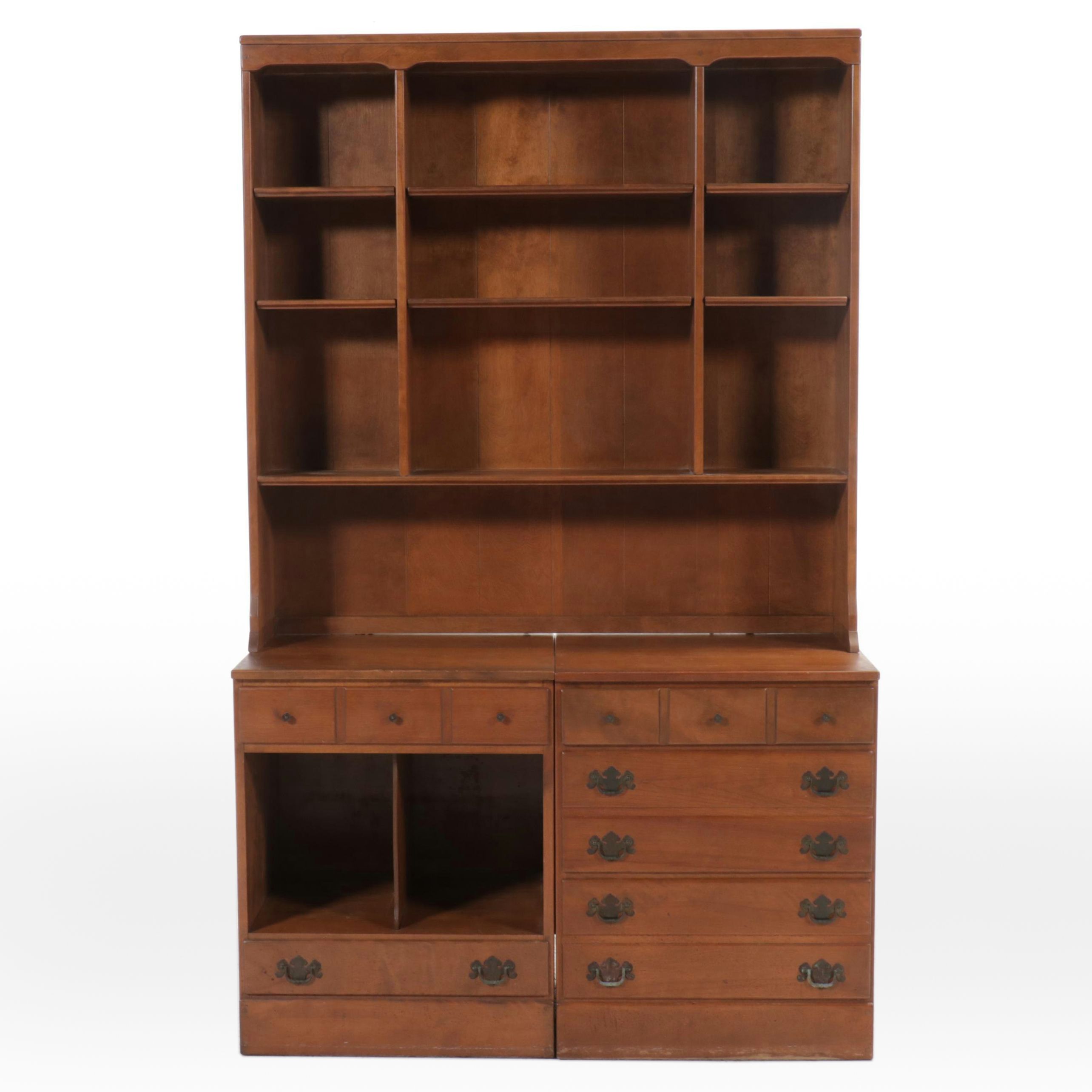 Ethan Allen by Baumritter Colonial Style Hutch, Mid to Late 20th Century