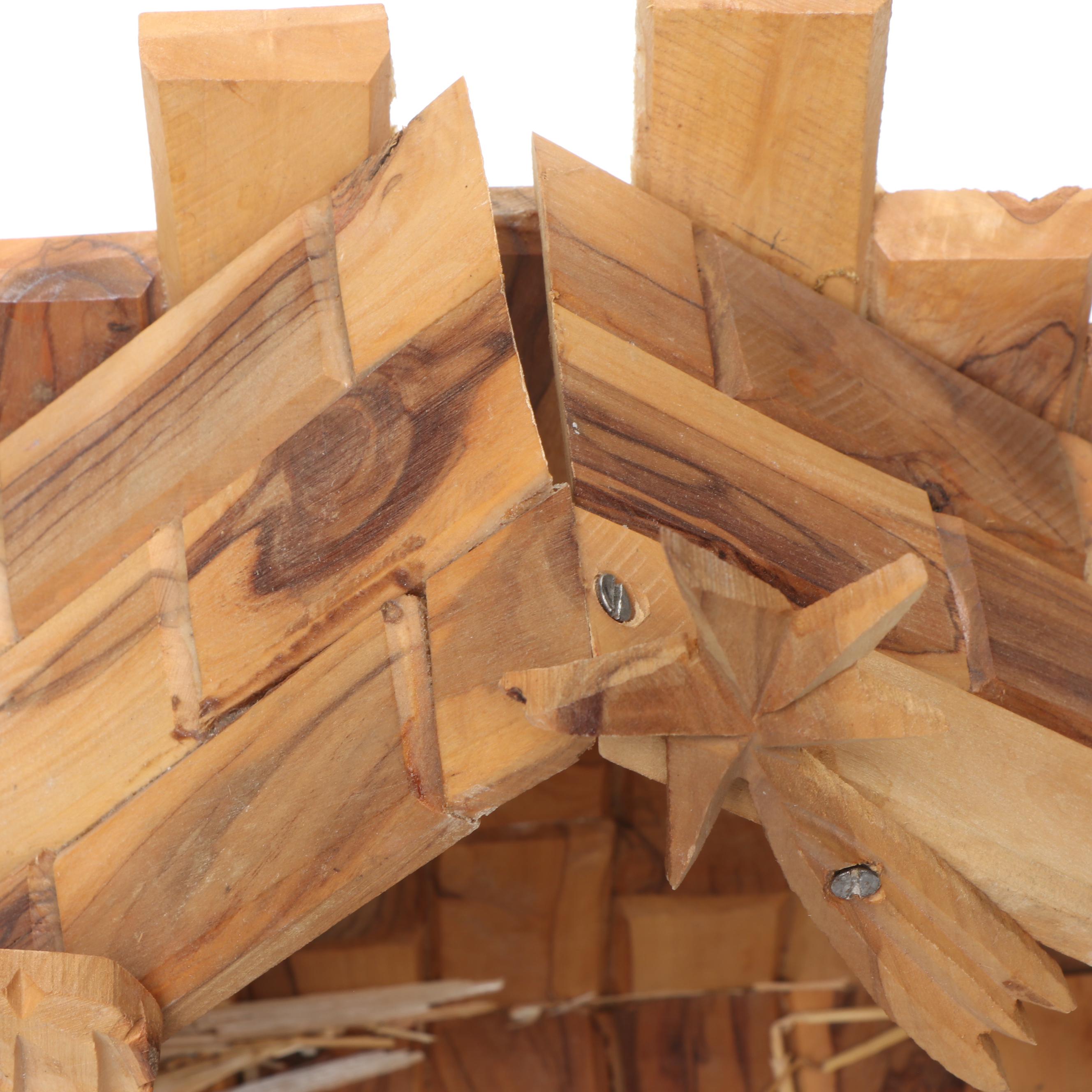 Fontanini Baby Jesus and Carved Olive Wood Nativity Scene