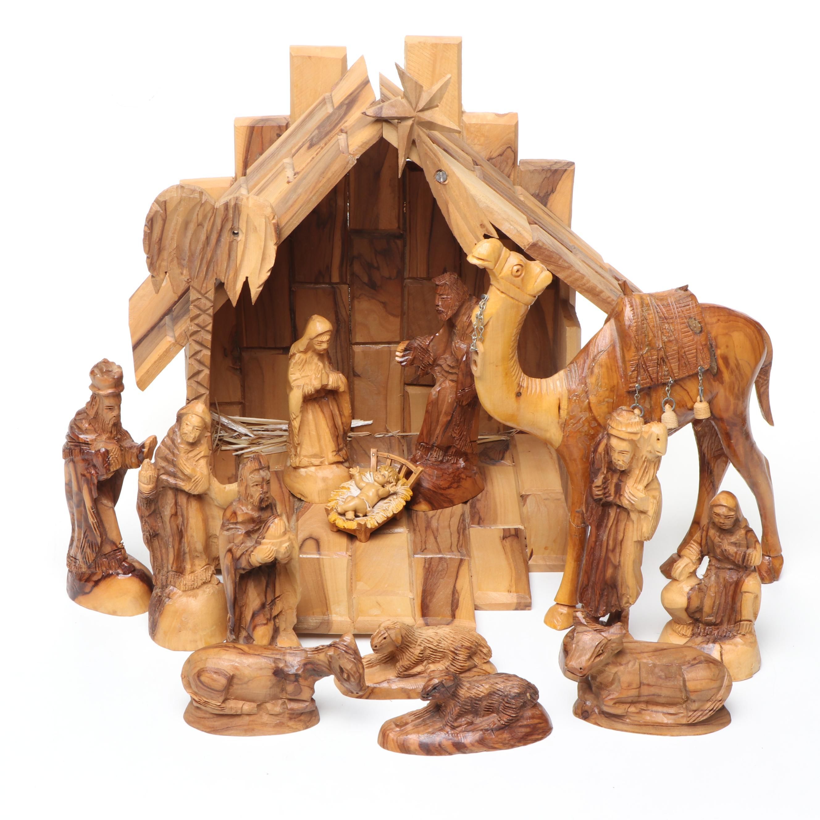 Fontanini Baby Jesus and Carved Olive Wood Nativity Scene