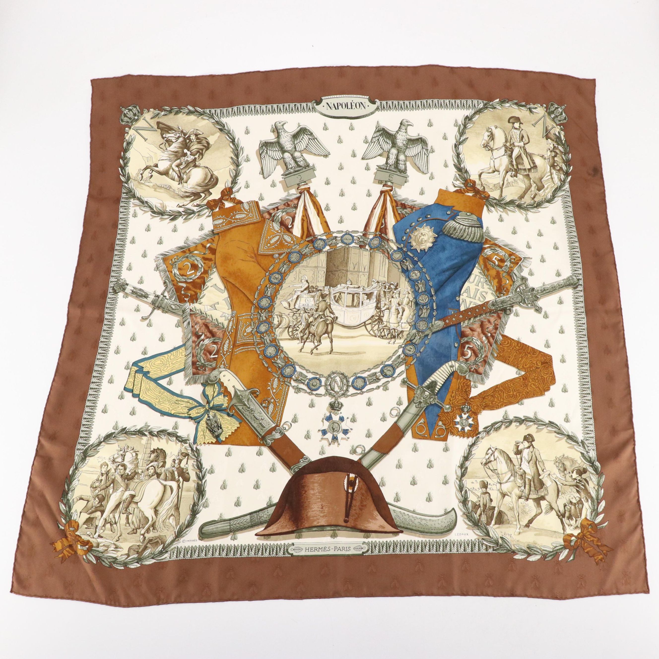 Hermès "Napoléon" Scarf 90 in Silk Bee Jacquard with Box