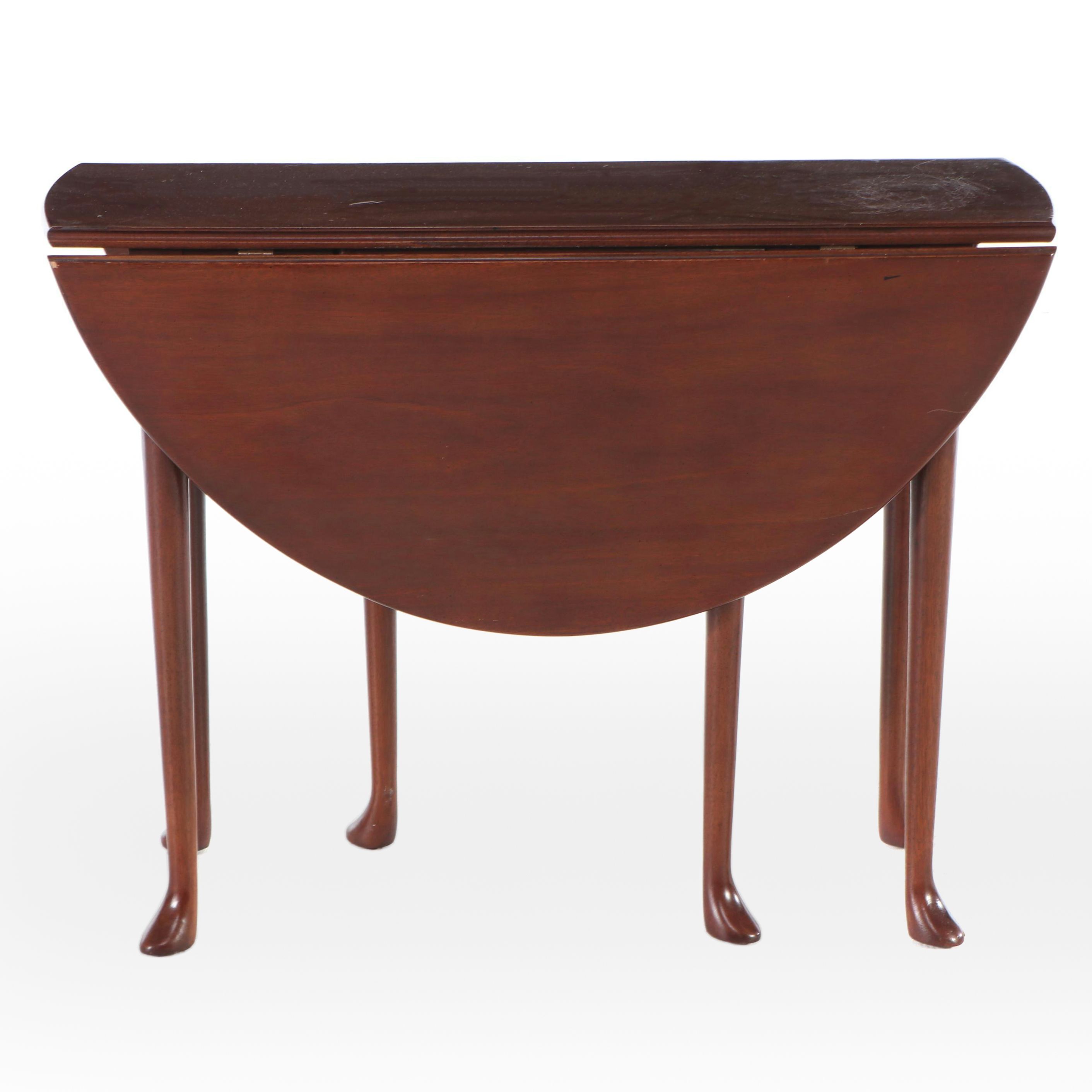 Queen Anne Style Cherry Gate-Leg Table, 20th Century