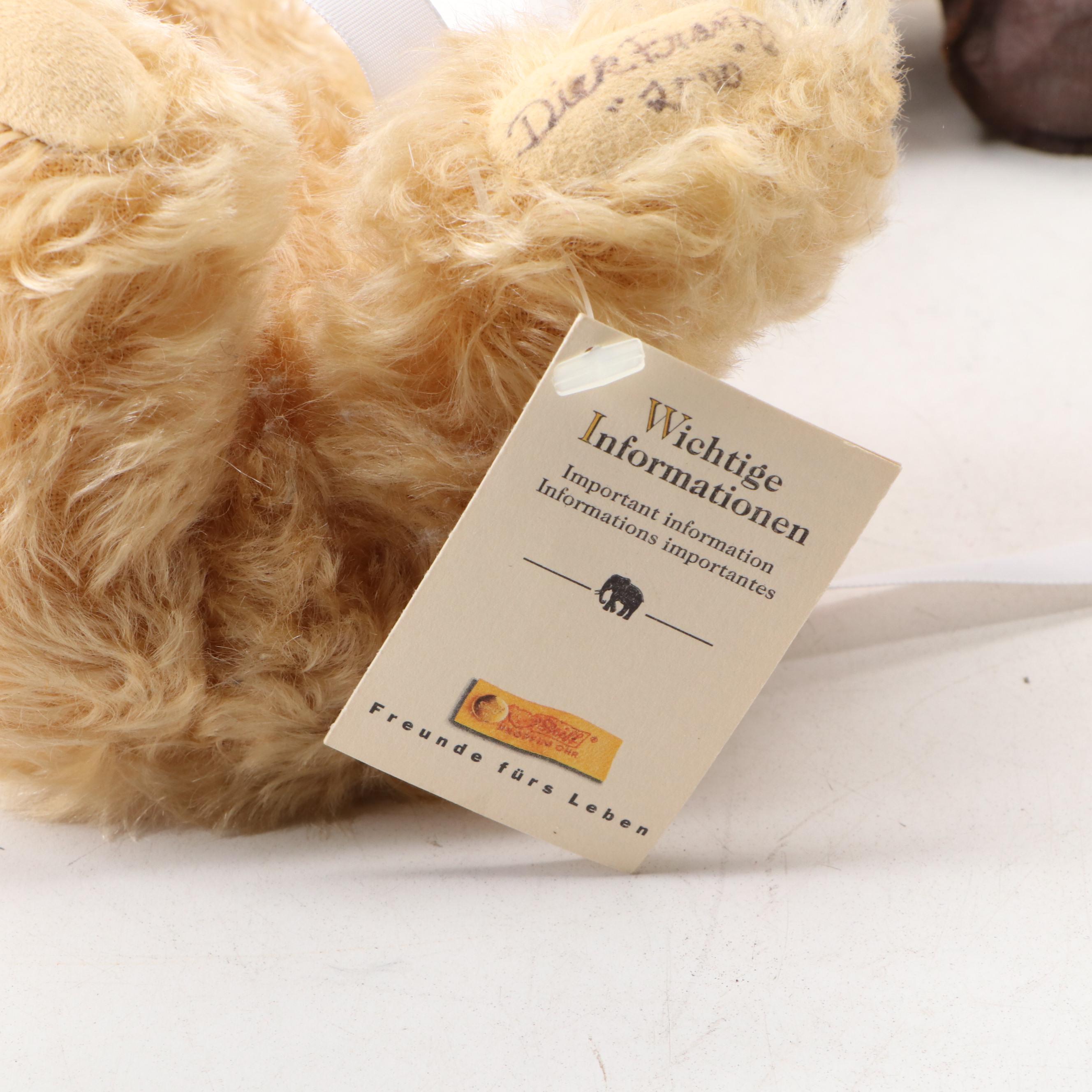 Steiff Limited Edition "Snowman," "Nimroad" and More Teddy Bears