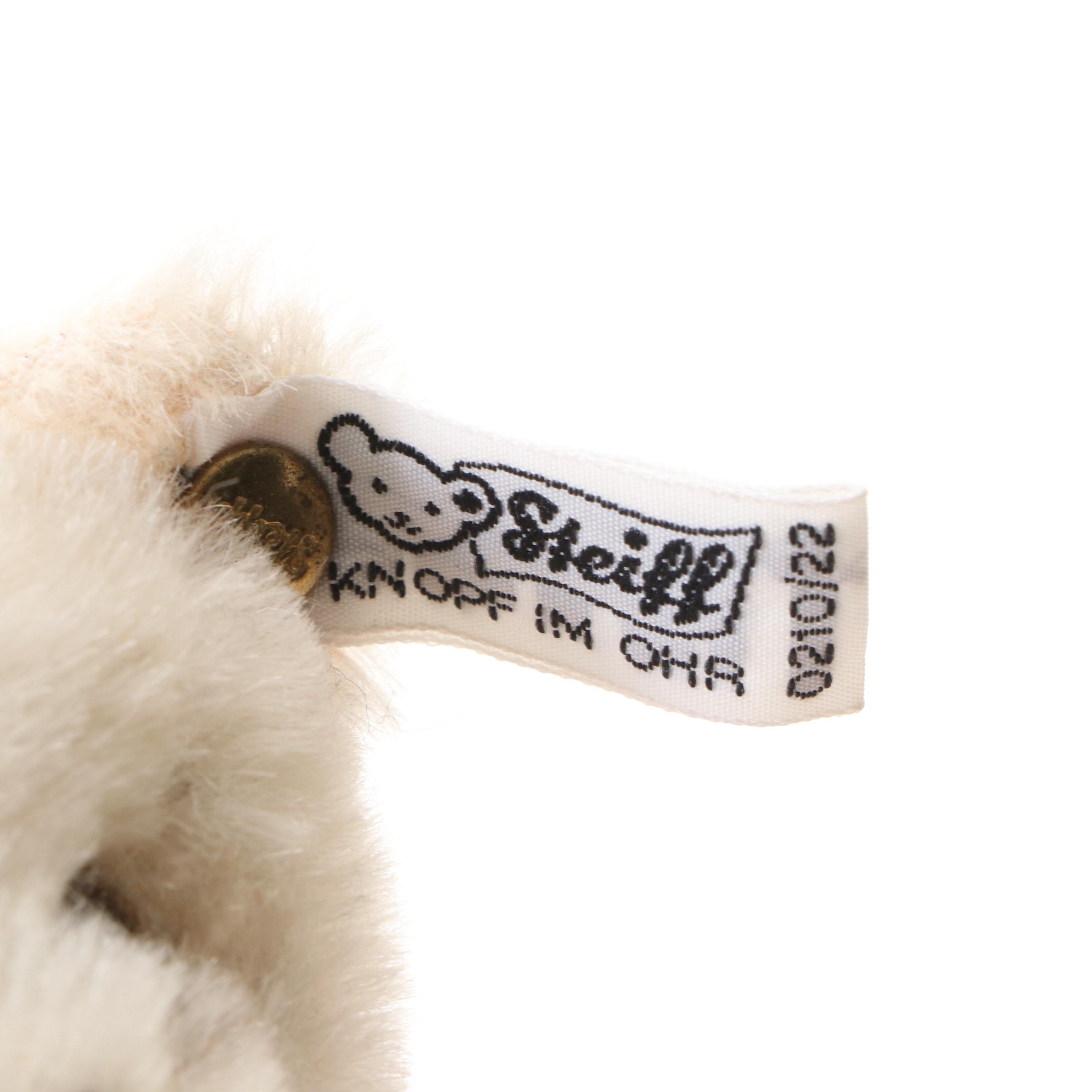 Steiff Limited Edition "Snowman," "Nimroad" and More Teddy Bears