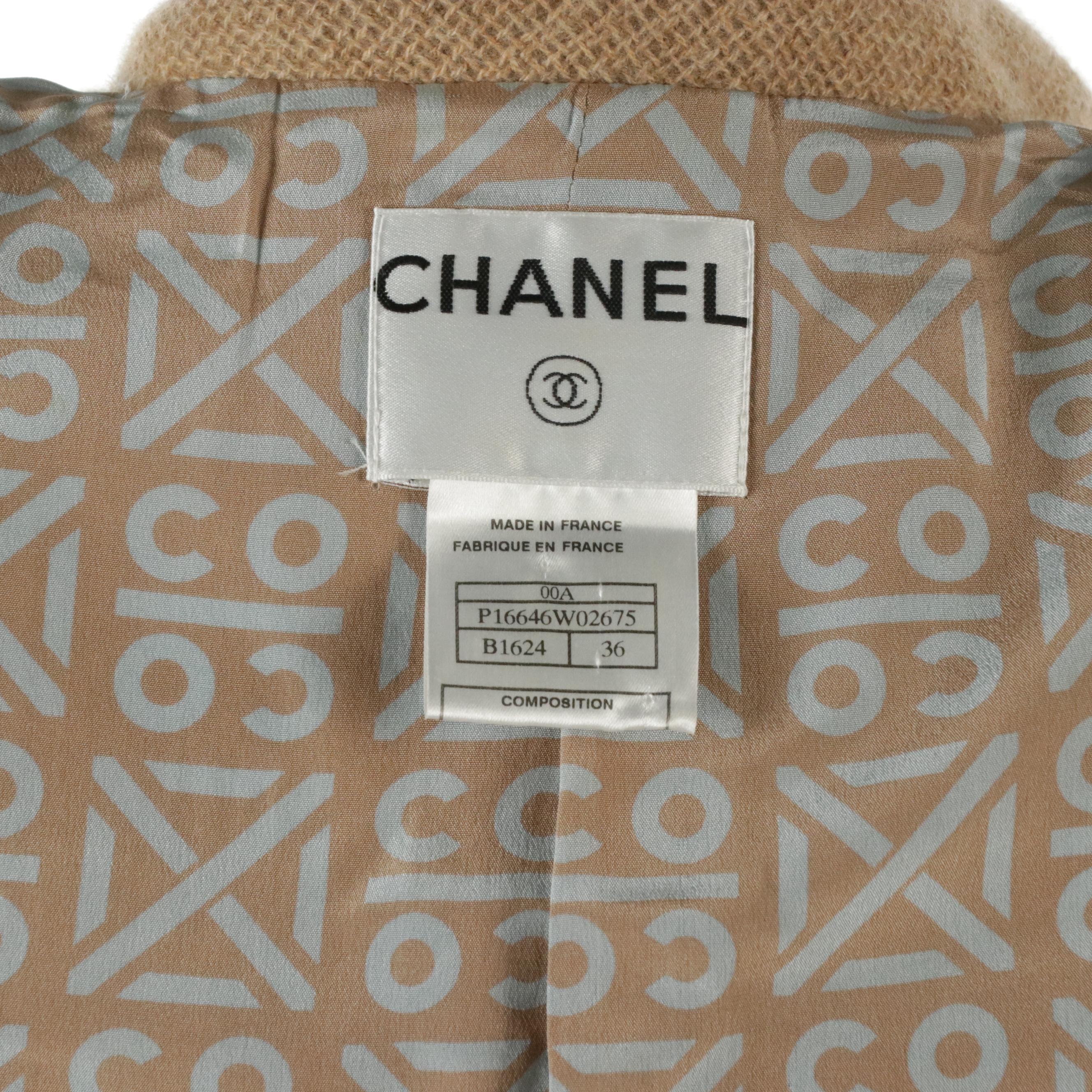 Chanel Beige Cashmere Cropped Zip Blazer
