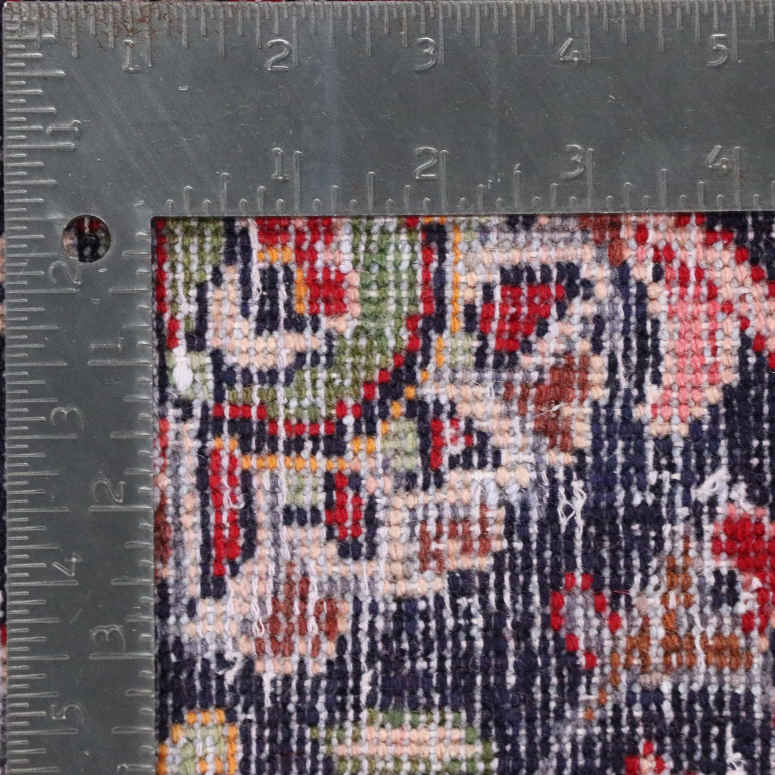 6'10 x 8'9 Hand-Knotted Persian Kashan Remnant Area Rug