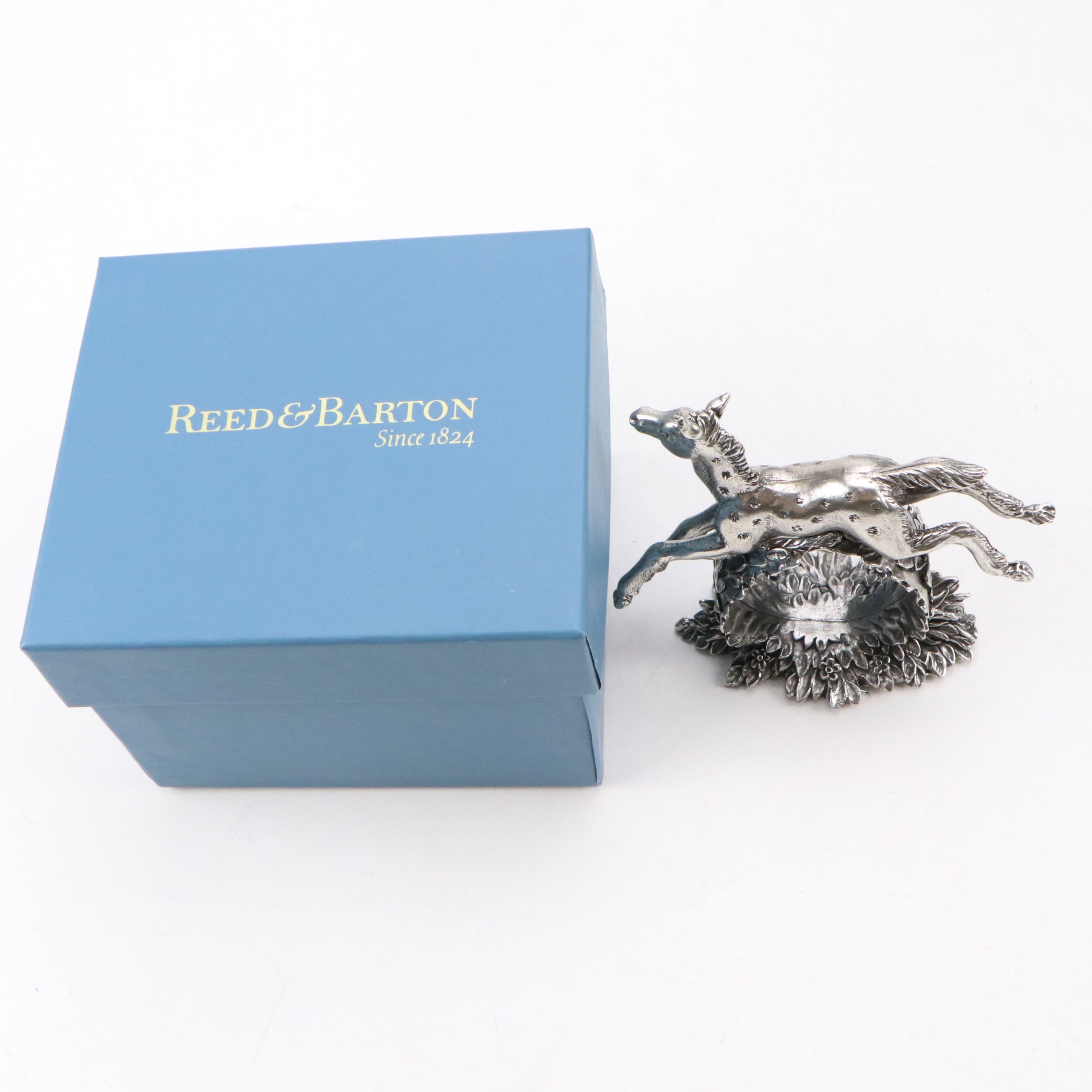 Reed & Barton 1824 Collection "Yearling" Napkin Rings and Lenox Napkins