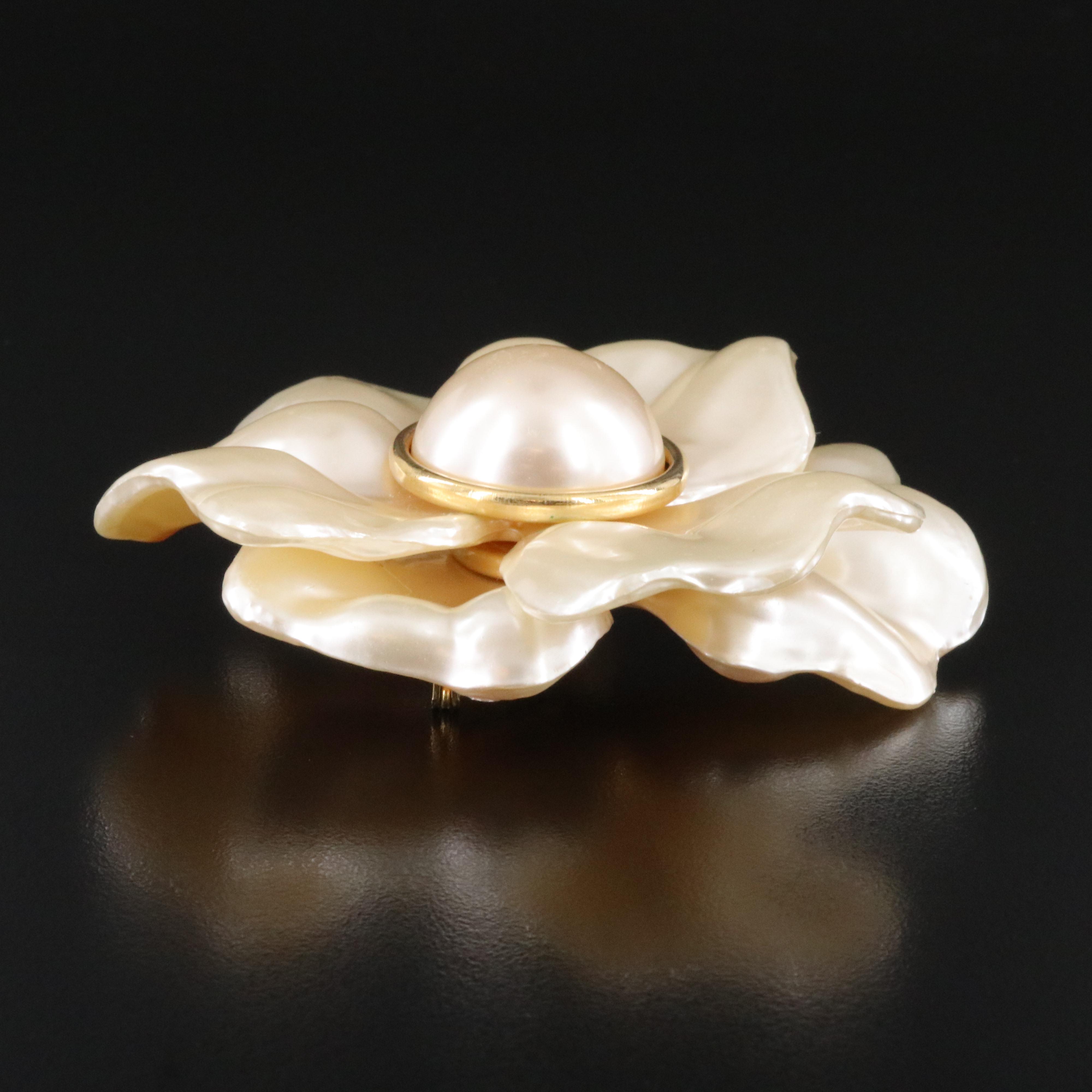 Vintage Floral Brooch