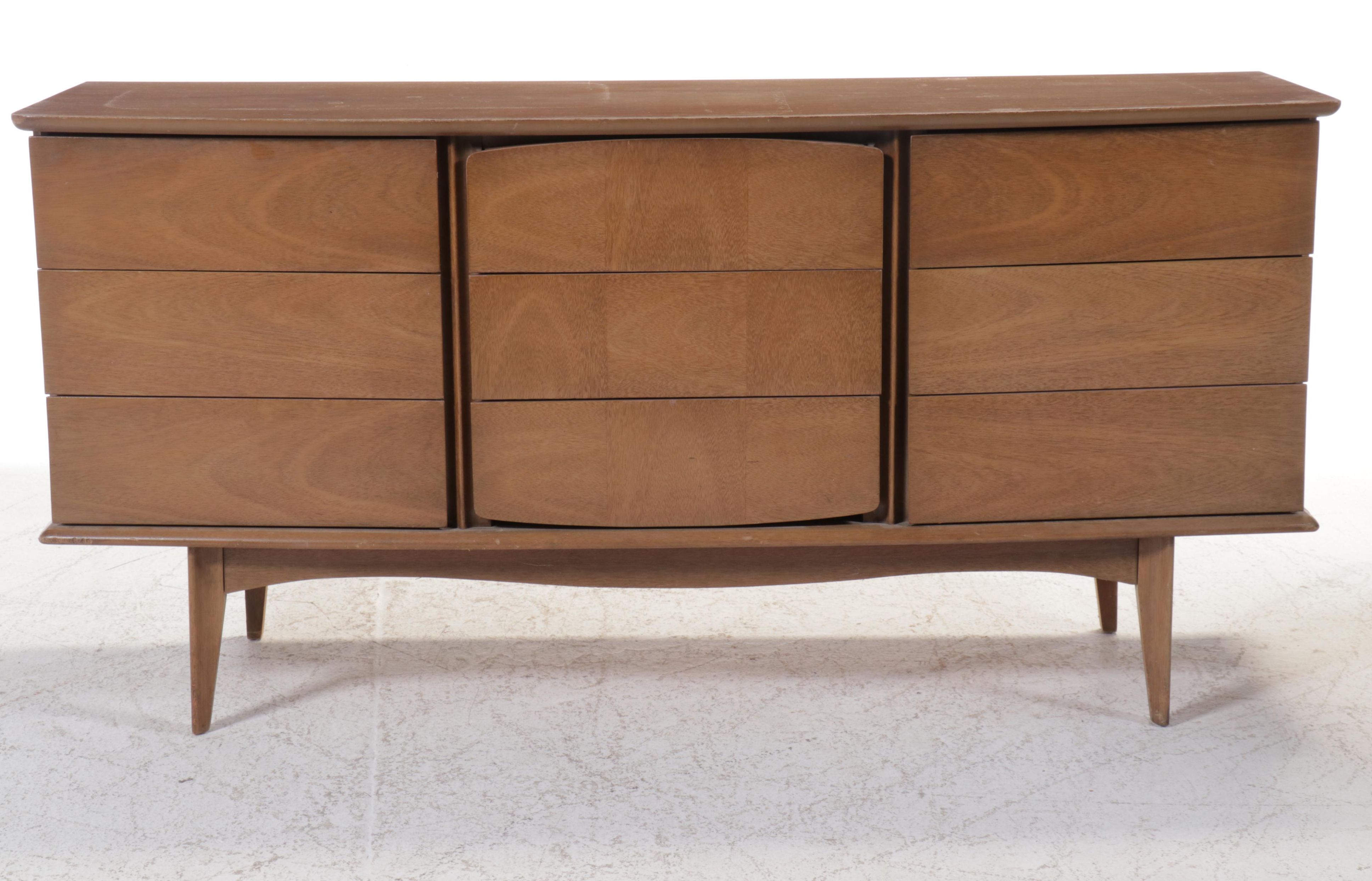 United Furniture Corp. Mid Century Modern Walnut Nine-Drawer Chest