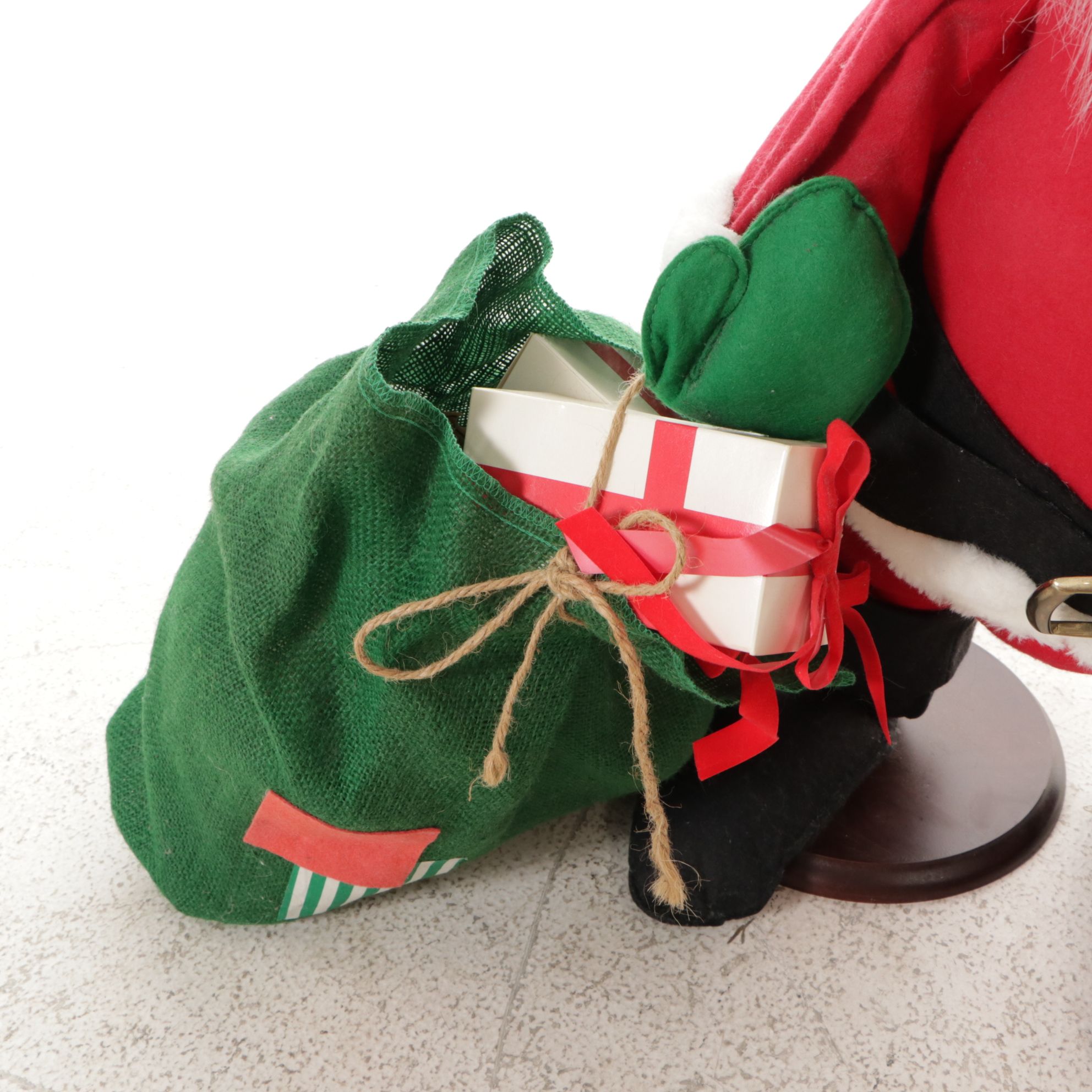 Annalee 30" Santa Claus Figurine, 1993