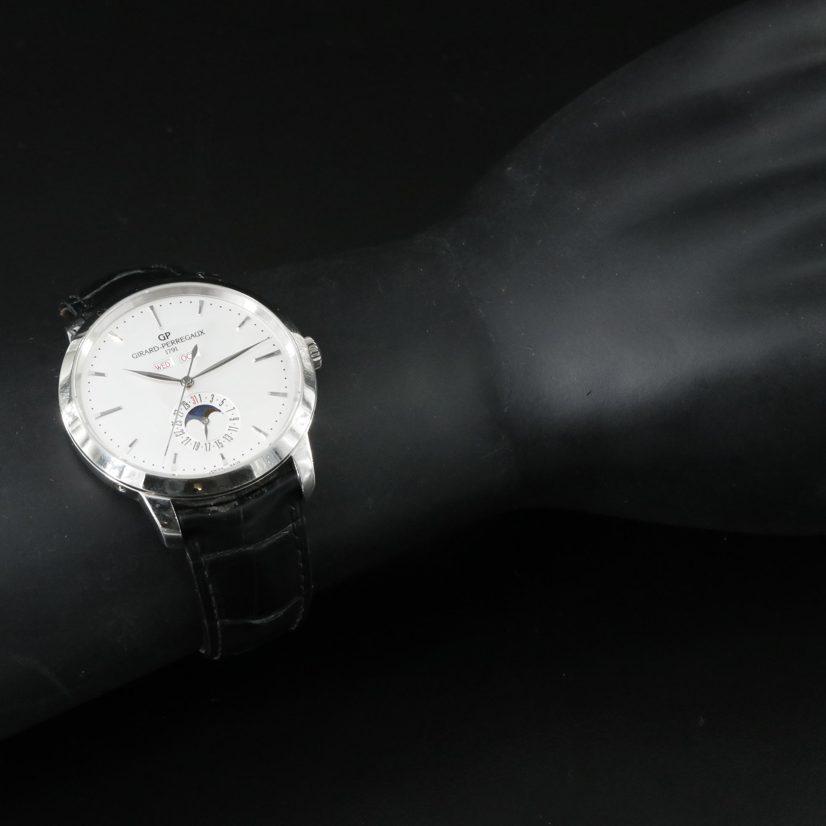 Girard-Perregaux 1966 Full Calendar Watch