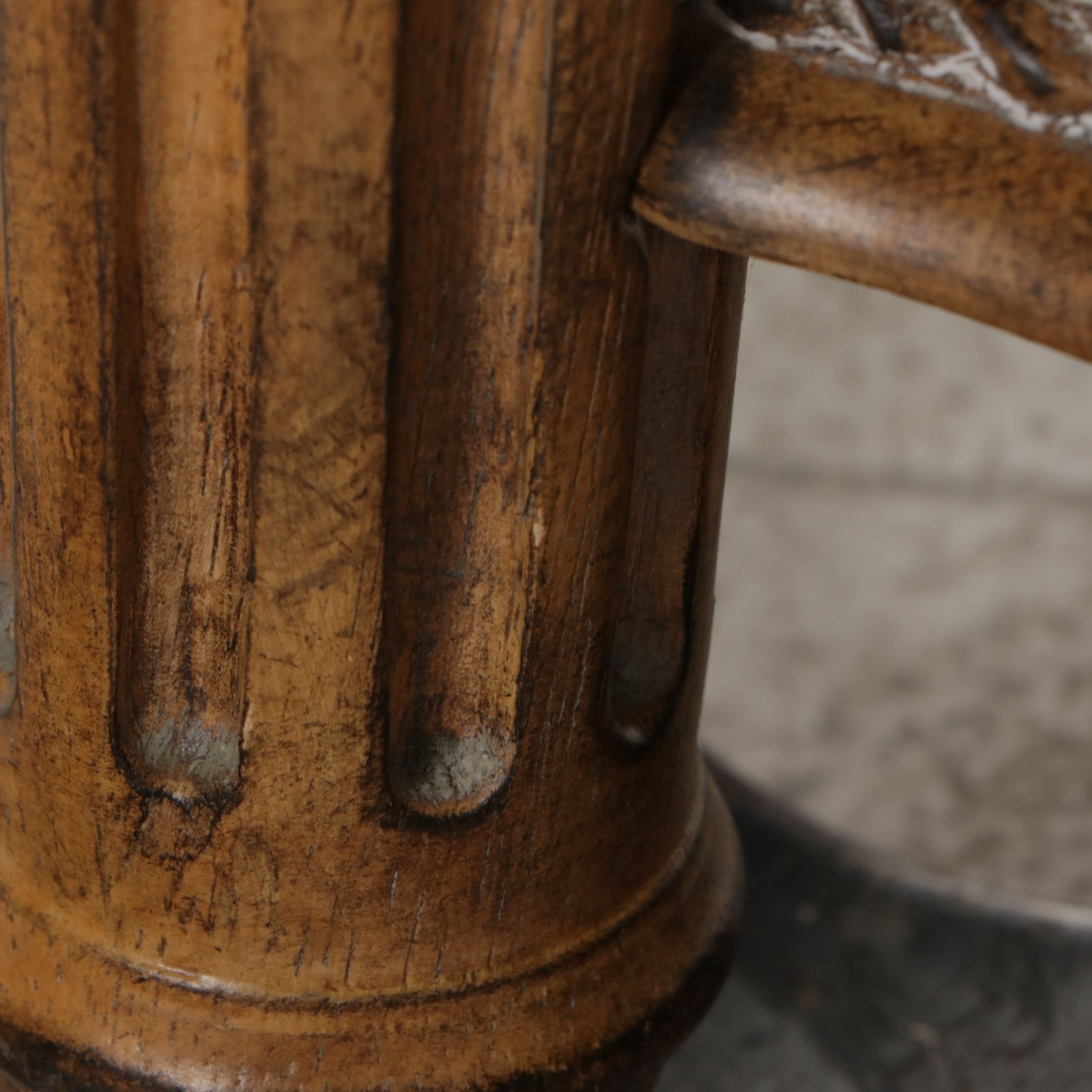 Schnadig Neoclassical Style Accent Table with Glass Top and Marble Edge Trim