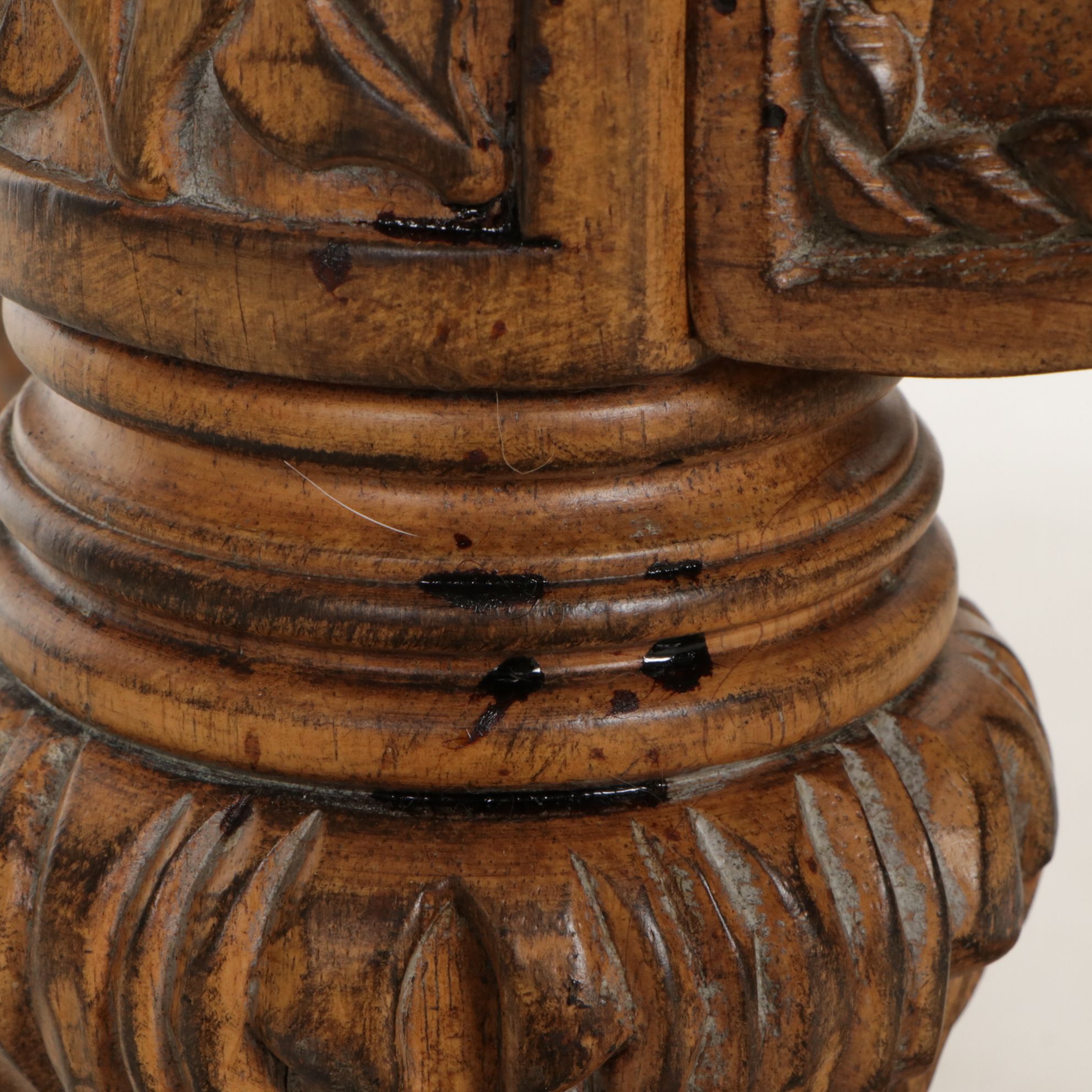 Schnadig Neoclassical Style Accent Table with Glass Top and Marble Edge Trim