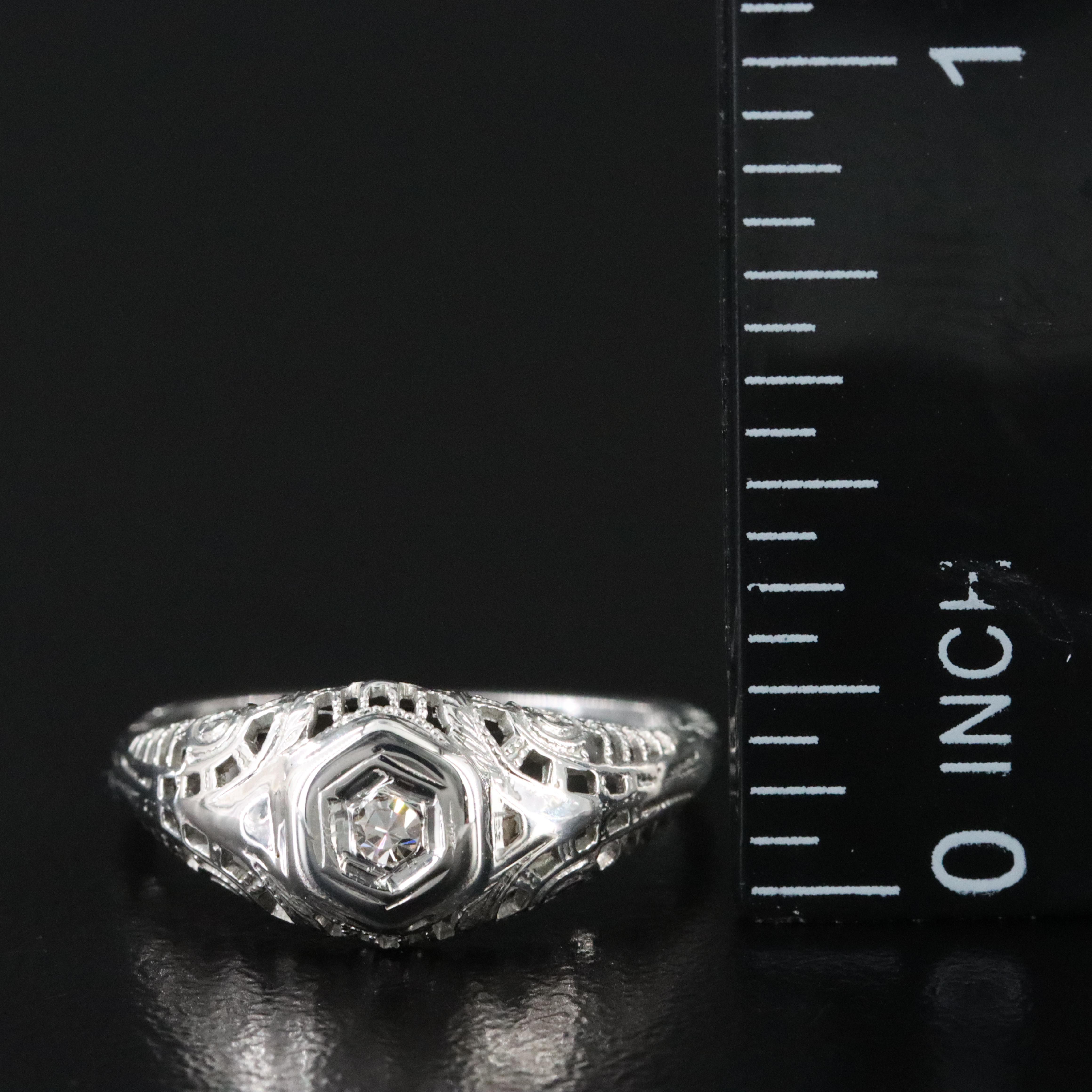Edwardian 18K 0.03 CT Diamond Ring