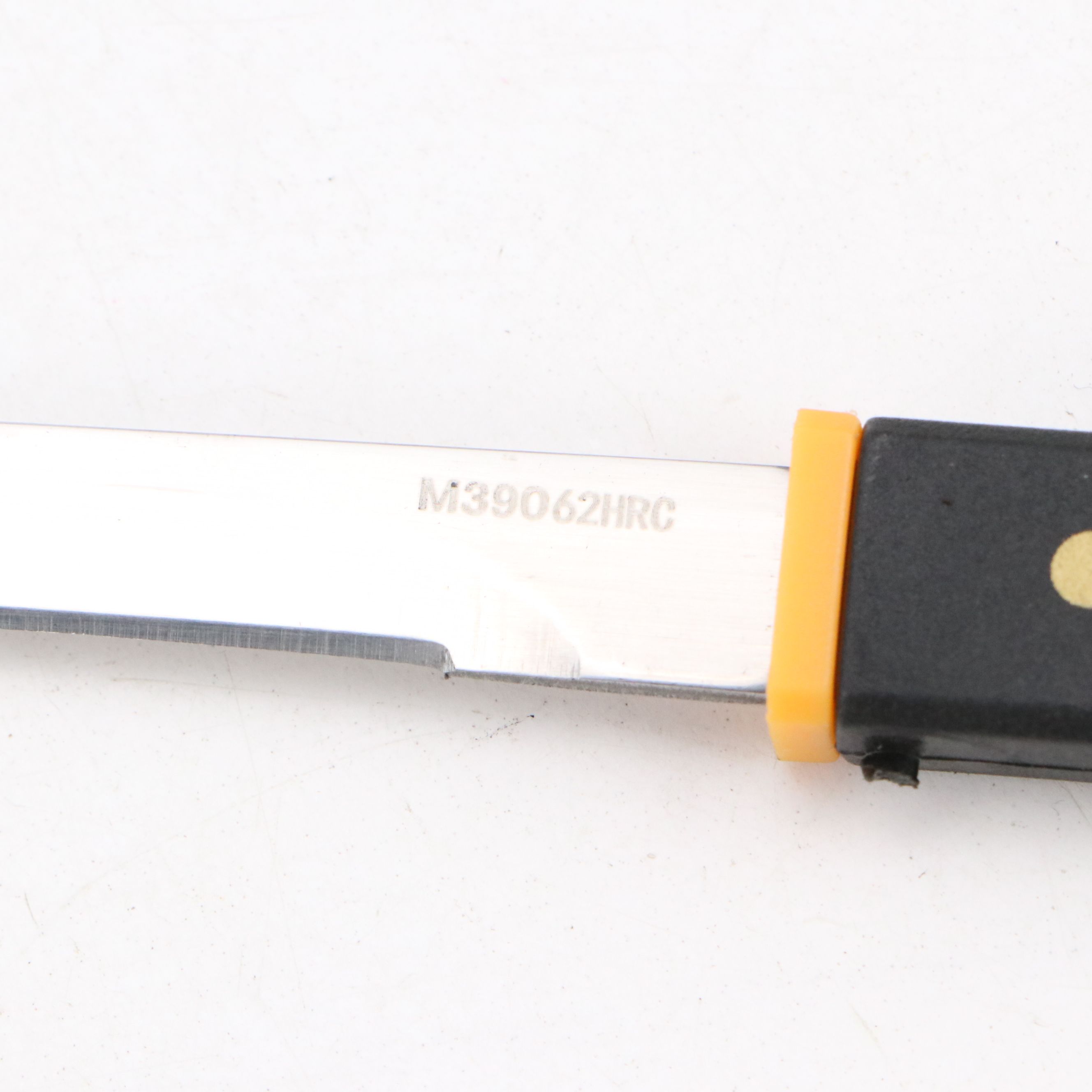 Damascus Steel Hunting Knives and Tantō Blade