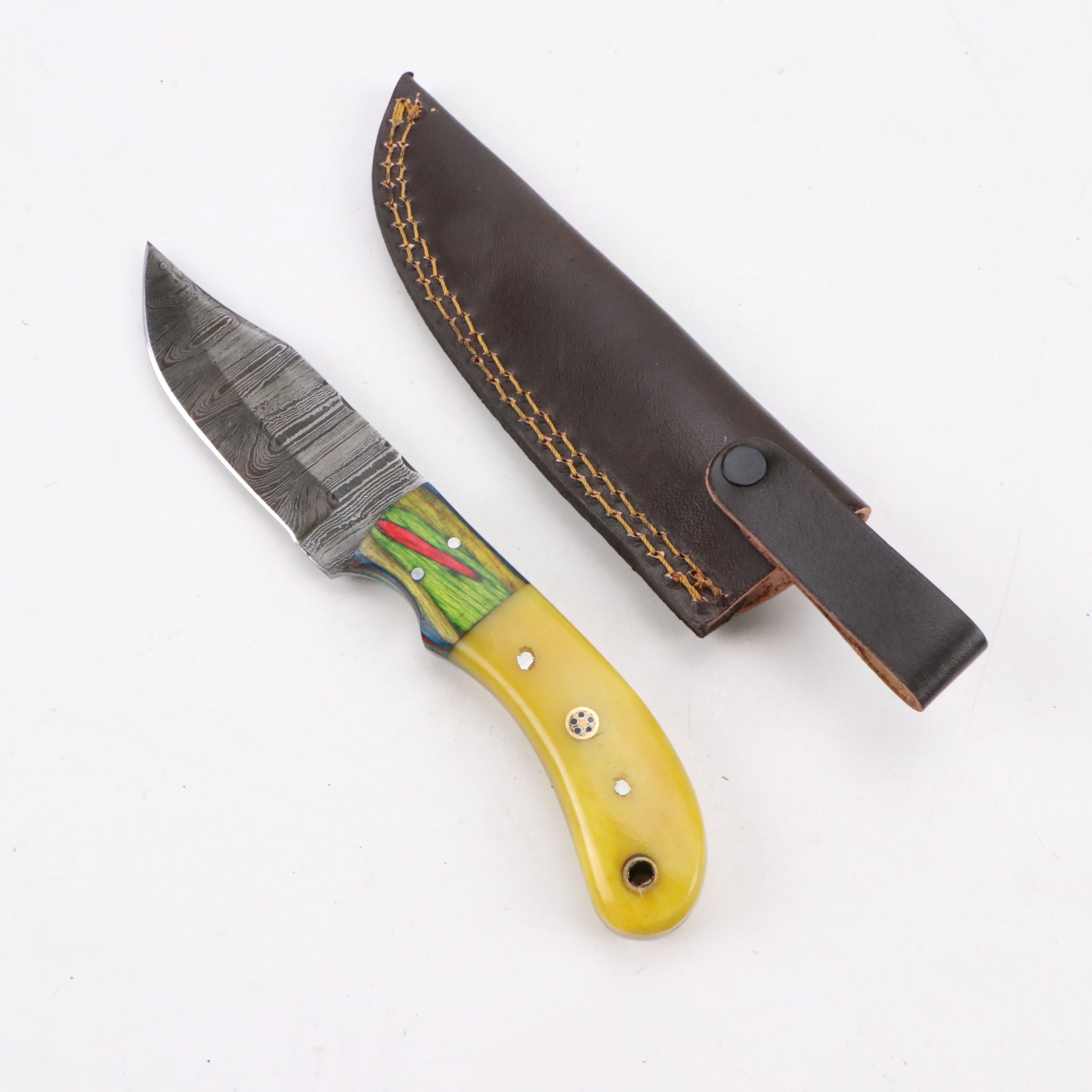 Damascus Steel Hunting Knives, Tantō Blade and Scabbard