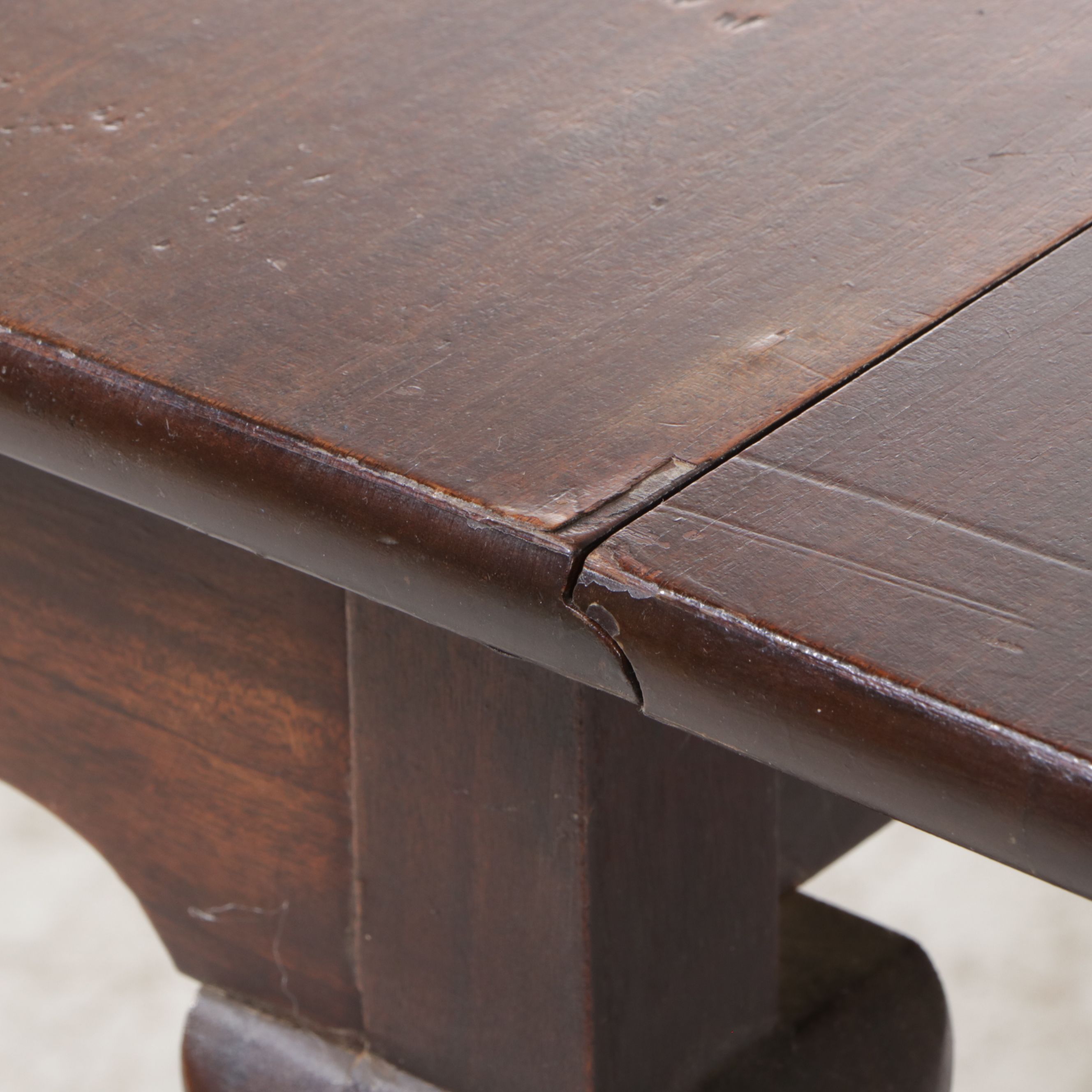 Chippendale Style Mahogany Gateleg Drop Leaf Dining Table, Early 20th Century