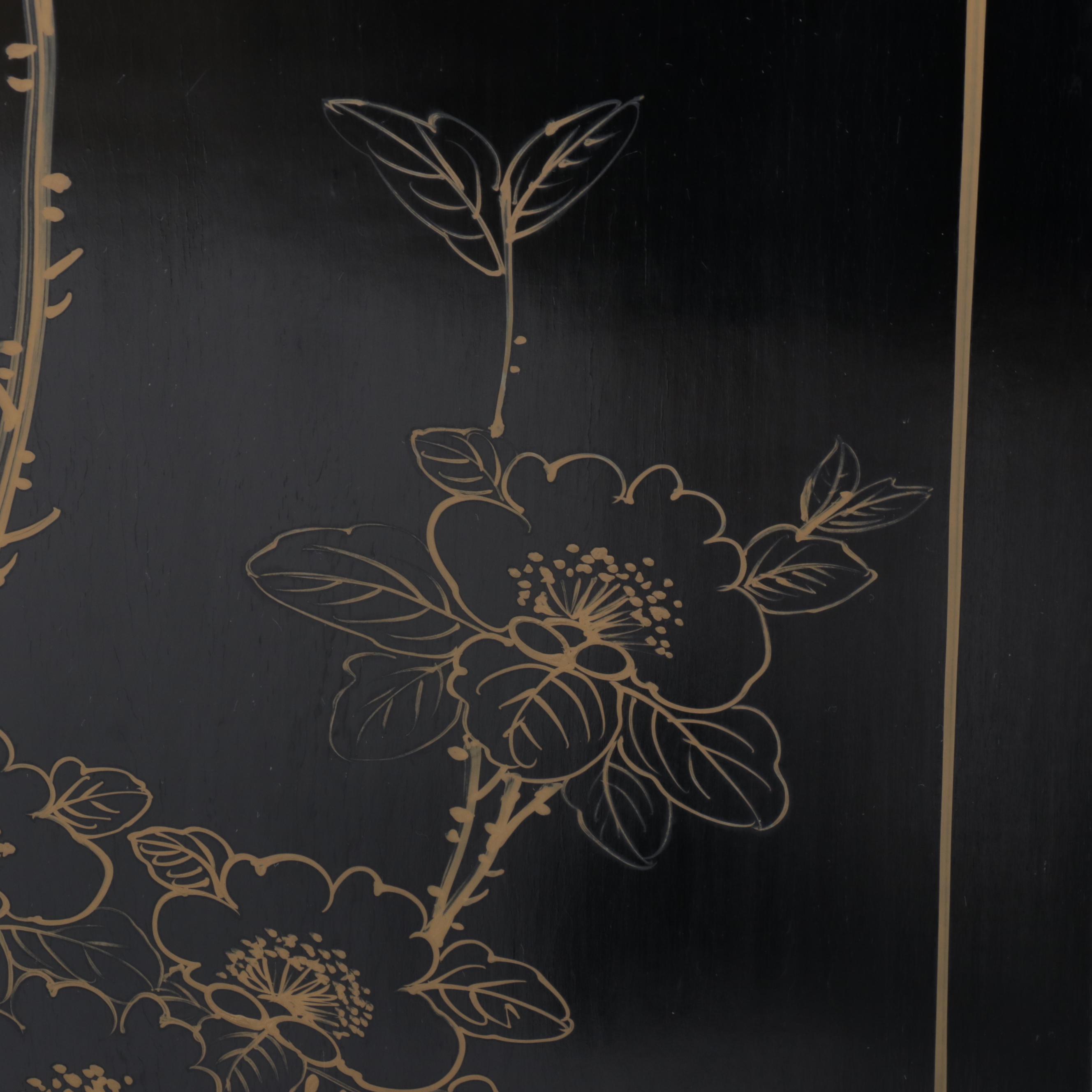 Chinese Hand-Decorated Lacquered Wood Four-Panel Room Screen