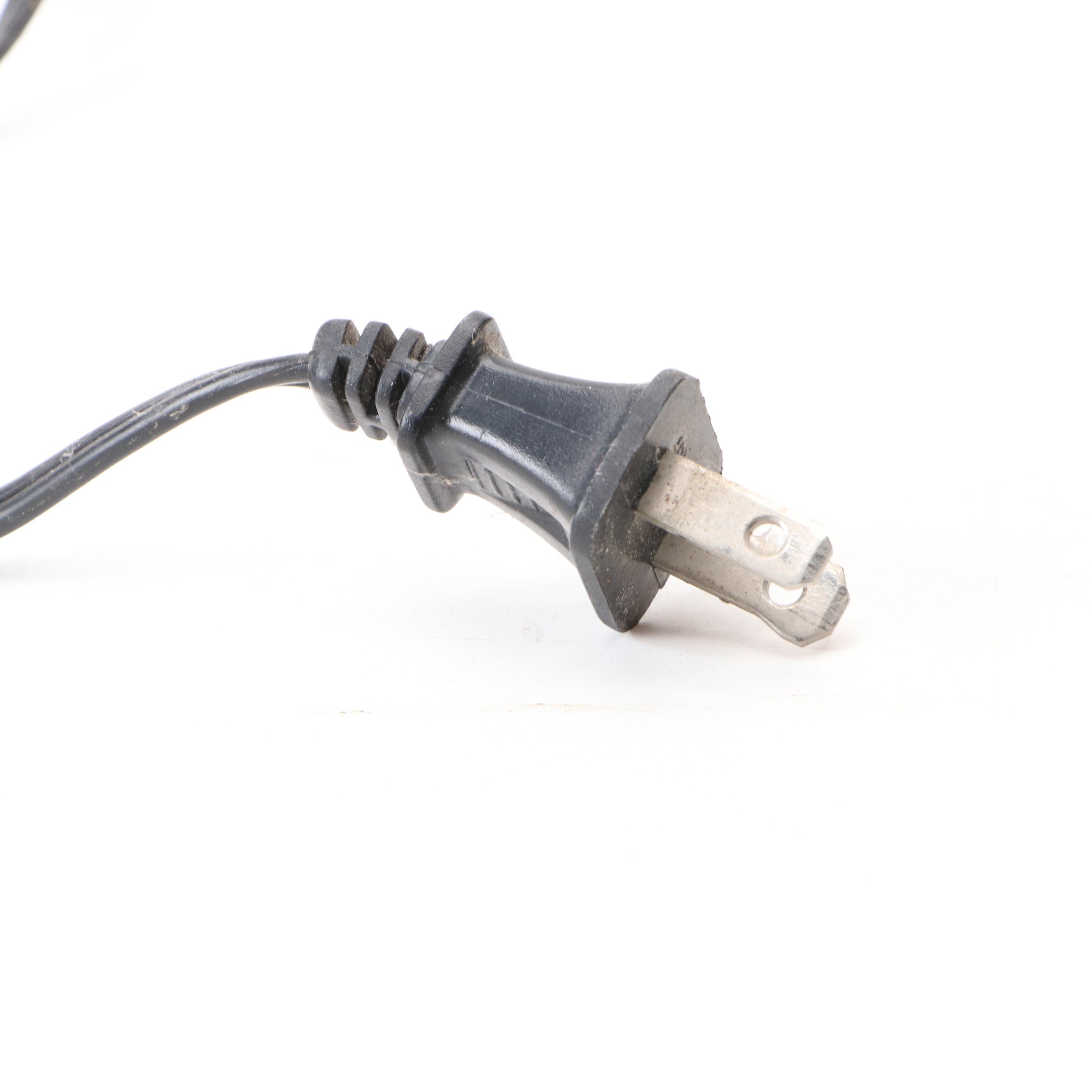 Thomas Collectors Edition Home Phonograph AM-FM Cassette Radio