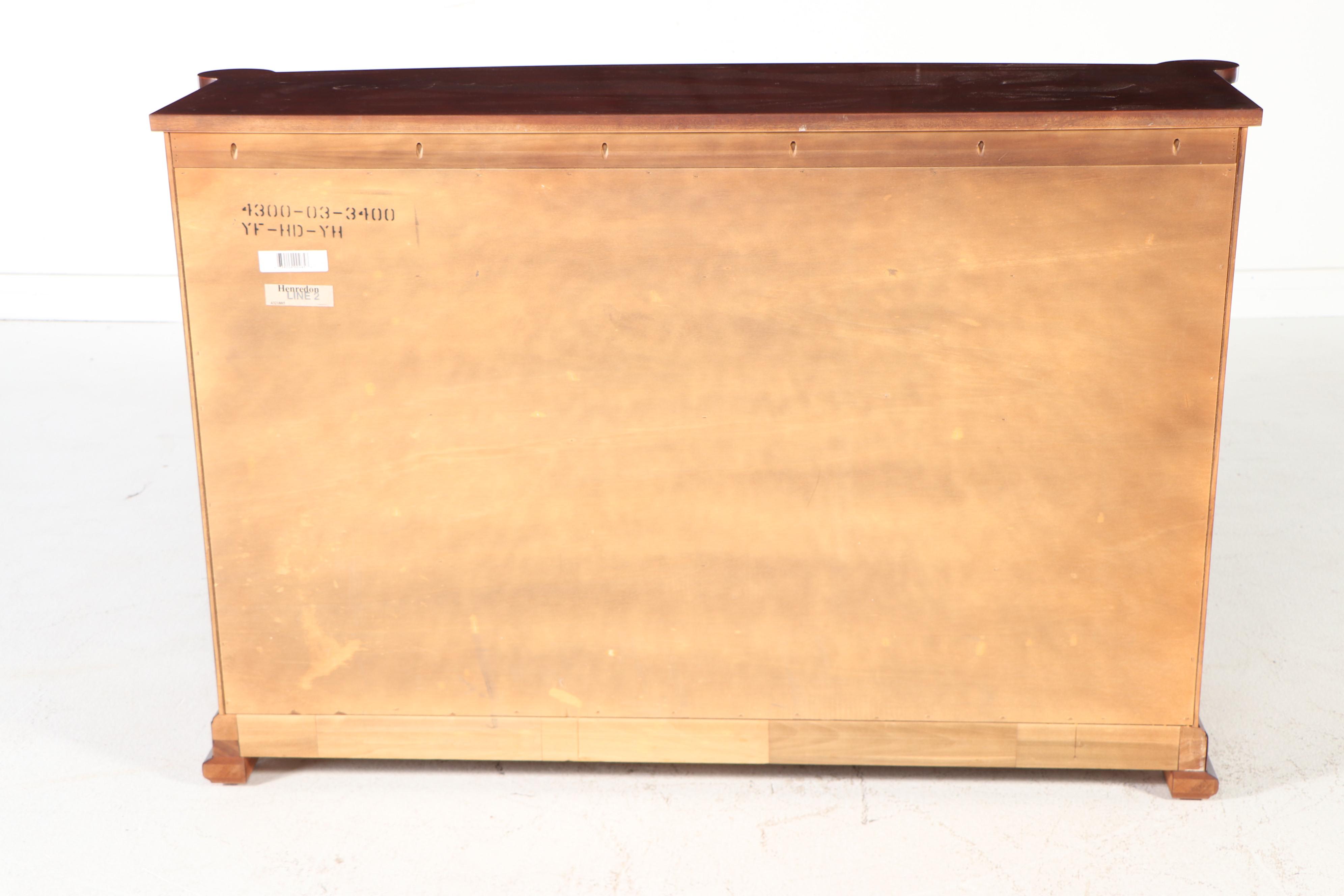 Henredon Mahogany Chest of Drawers