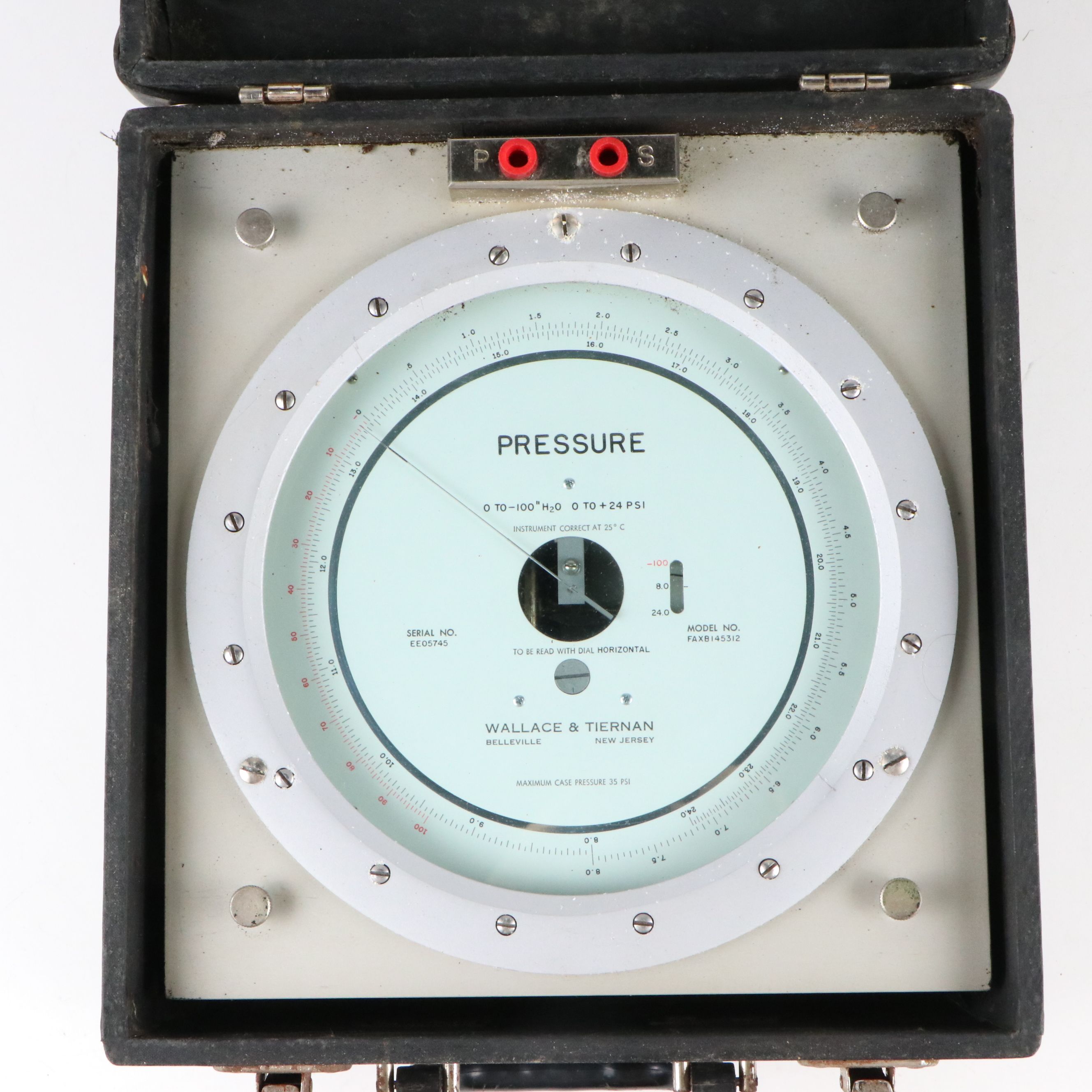 Wallace & Tiernan Master Air Gauge in Portable Case