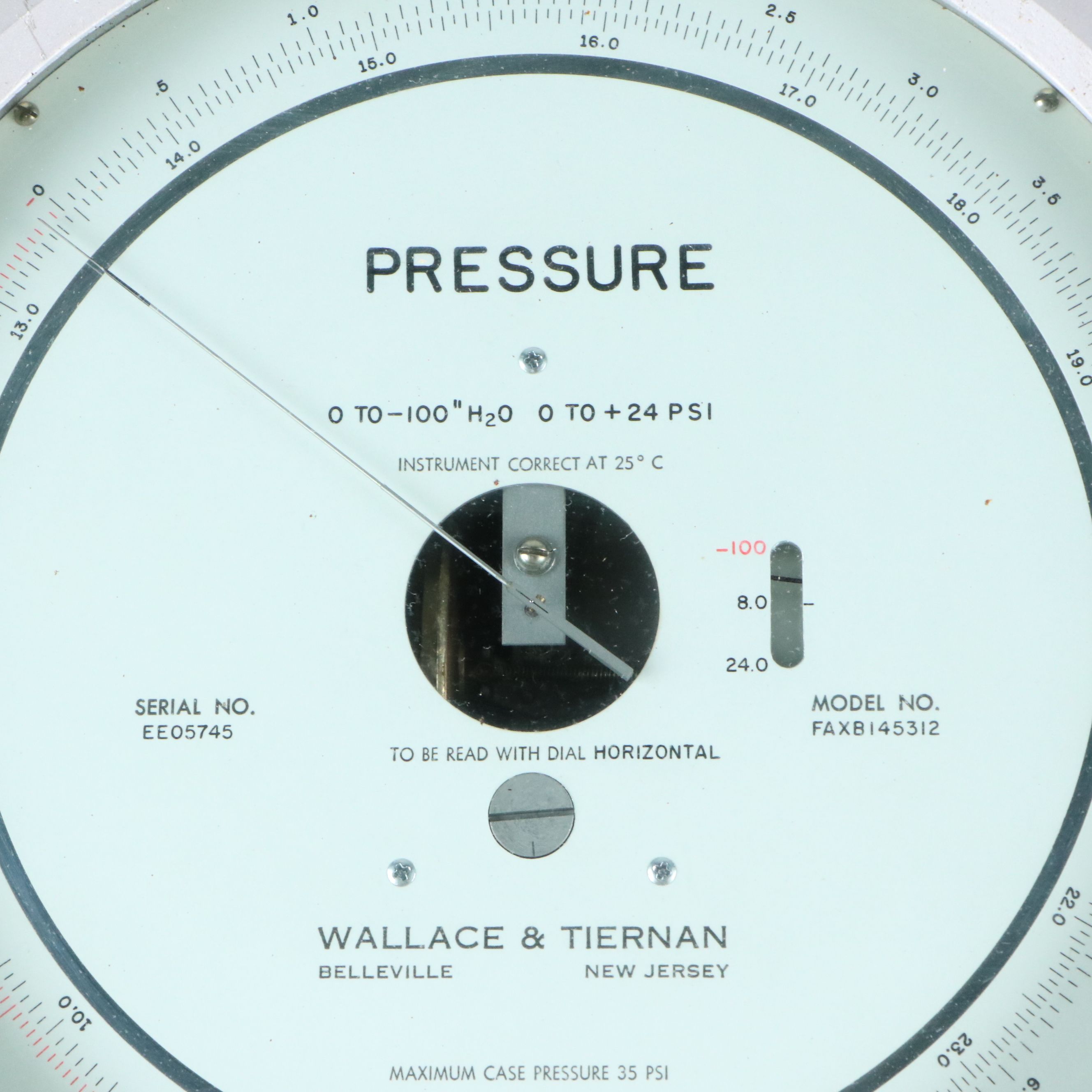 Wallace & Tiernan Master Air Gauge in Portable Case