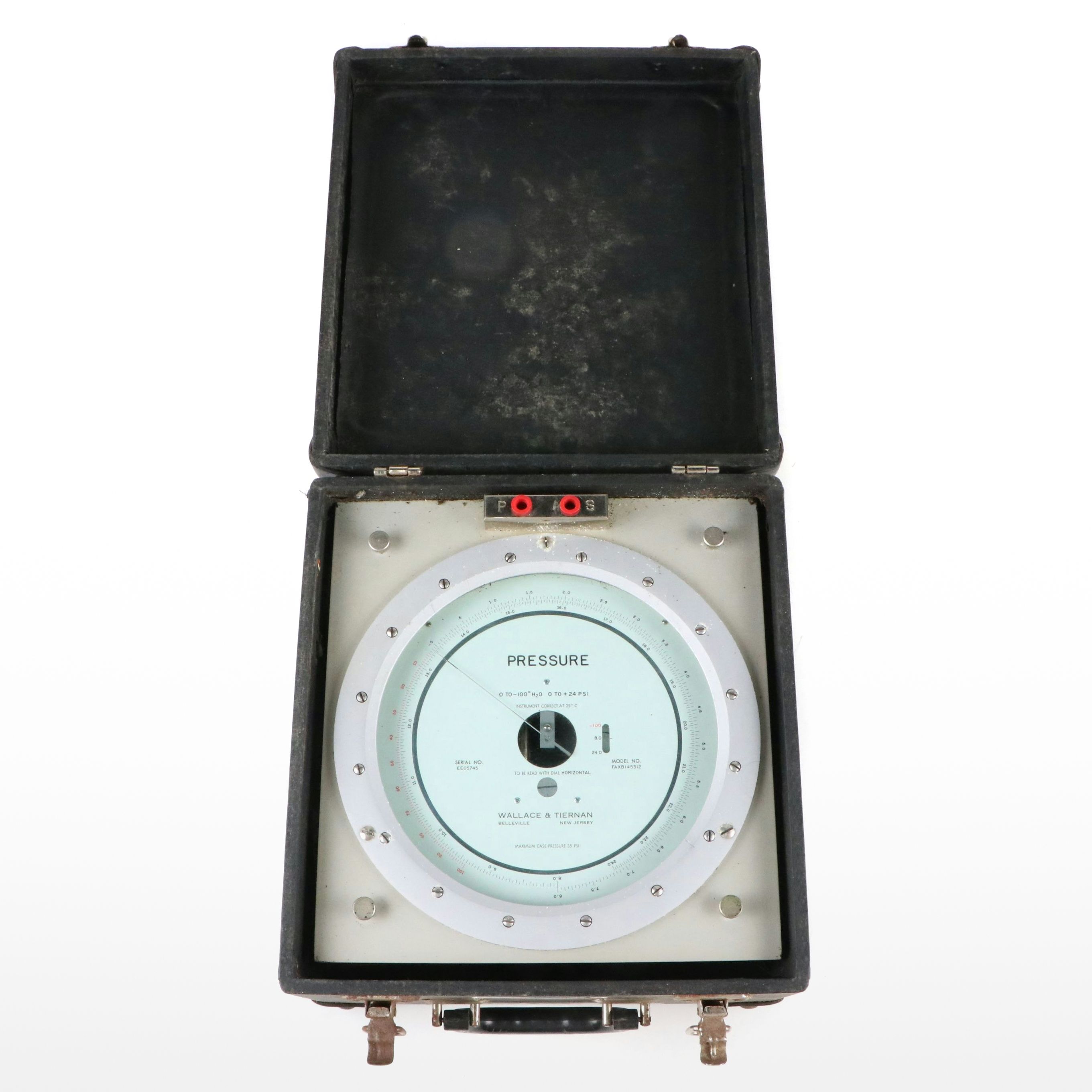Wallace & Tiernan Master Air Gauge in Portable Case