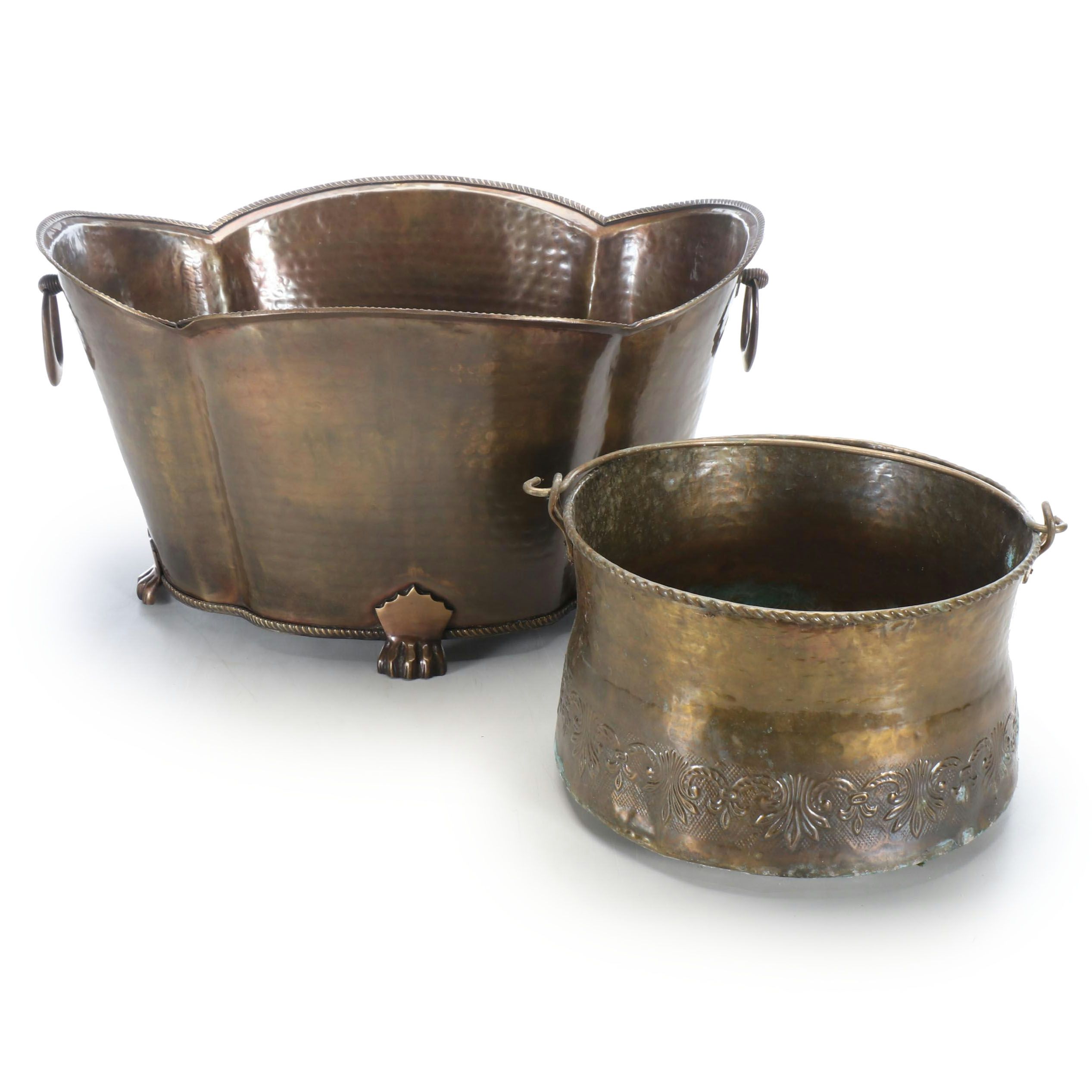 Decorative Crafts Footed Metal Planter with Handled Repoussé Metal Planter