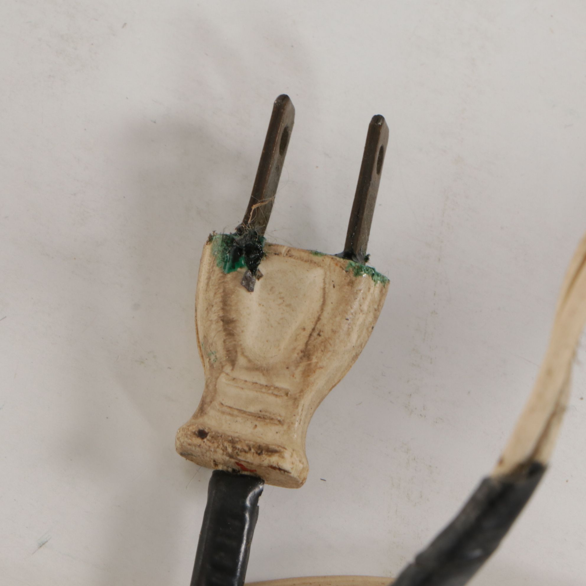 Poloron Lighted Blow Mold Santa Holding Gifts