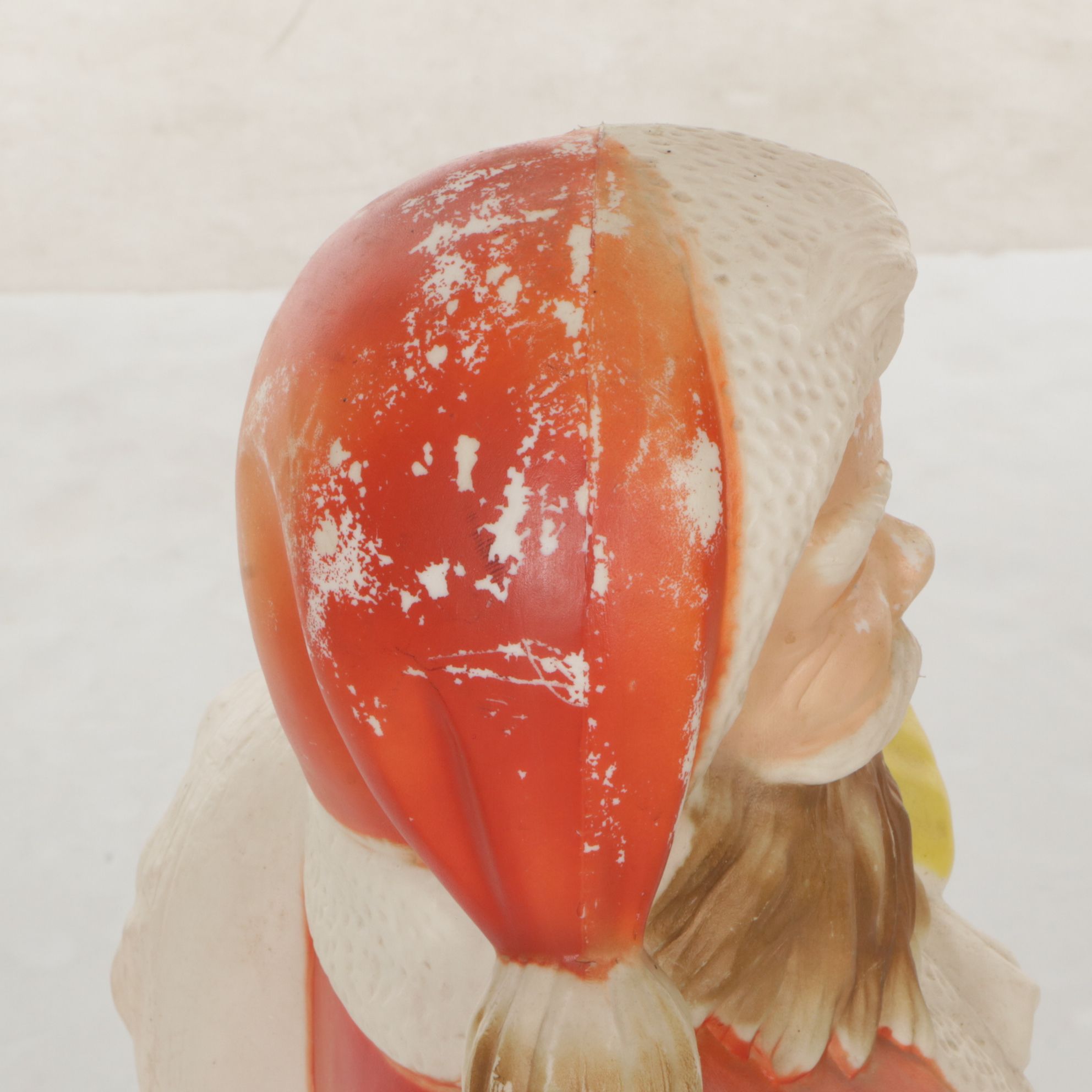 Poloron Lighted Blow Mold Santa Holding Gifts