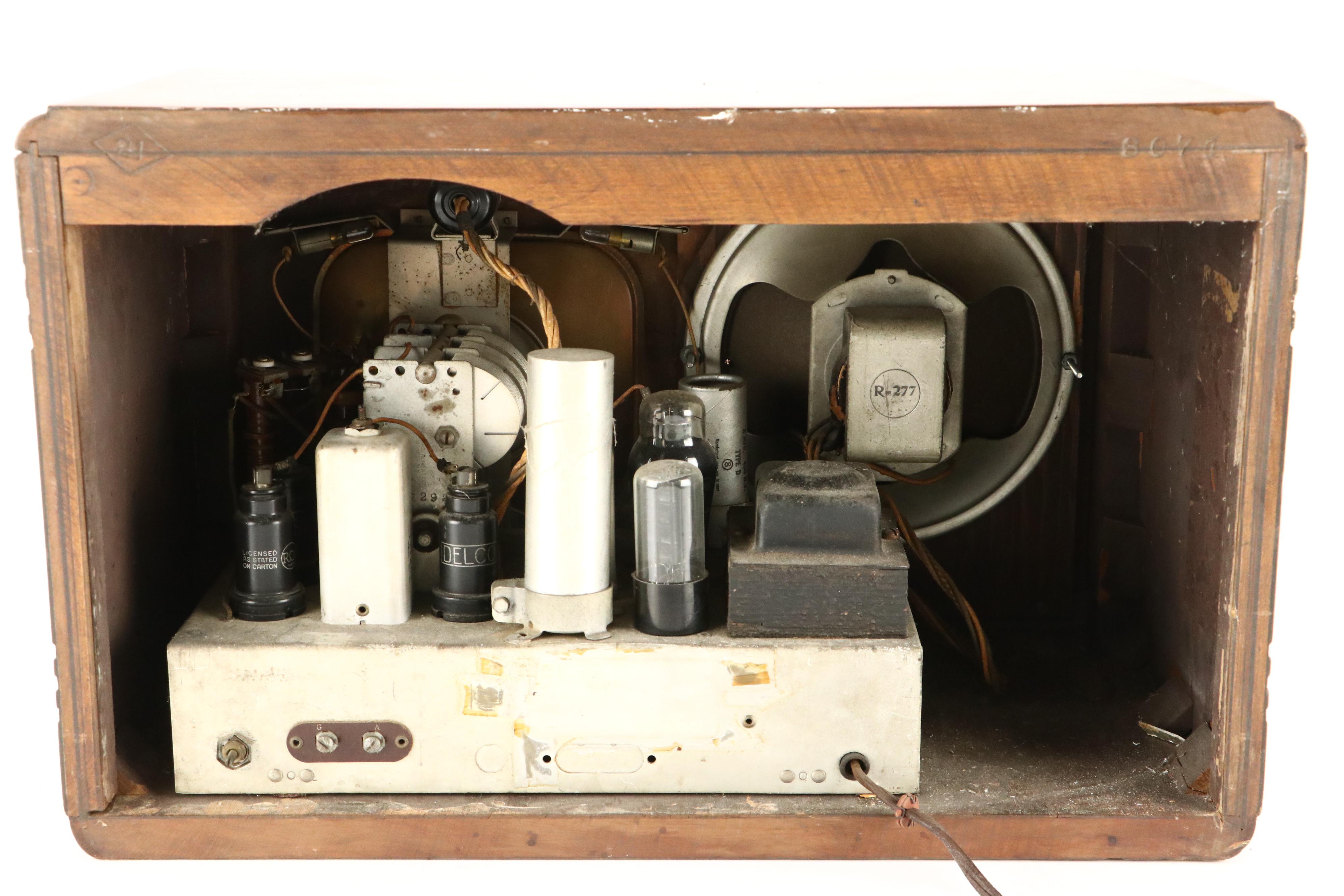 Firestone "Air Chief" Wood Tube Radio, Circa 1930s