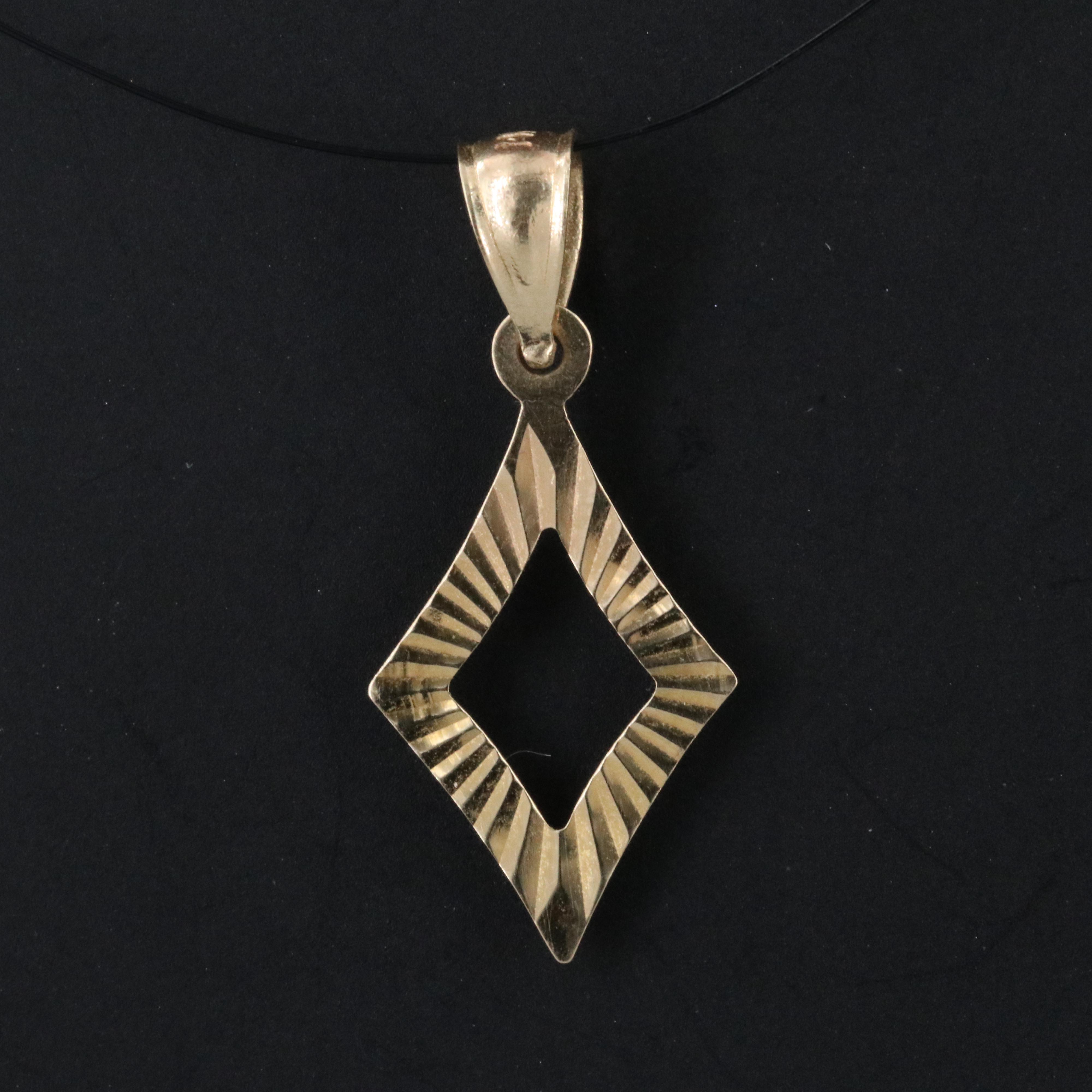 14K Diamond-Cut Style Pendant