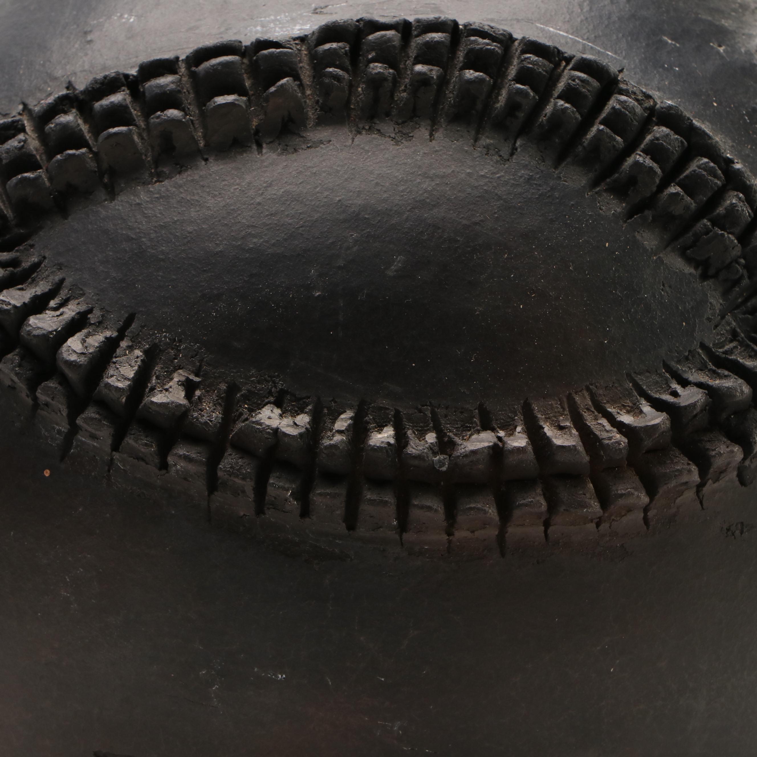 Zulu Ukhamba Black Clay Drinking Cup and Uphiso Fermenting Pot