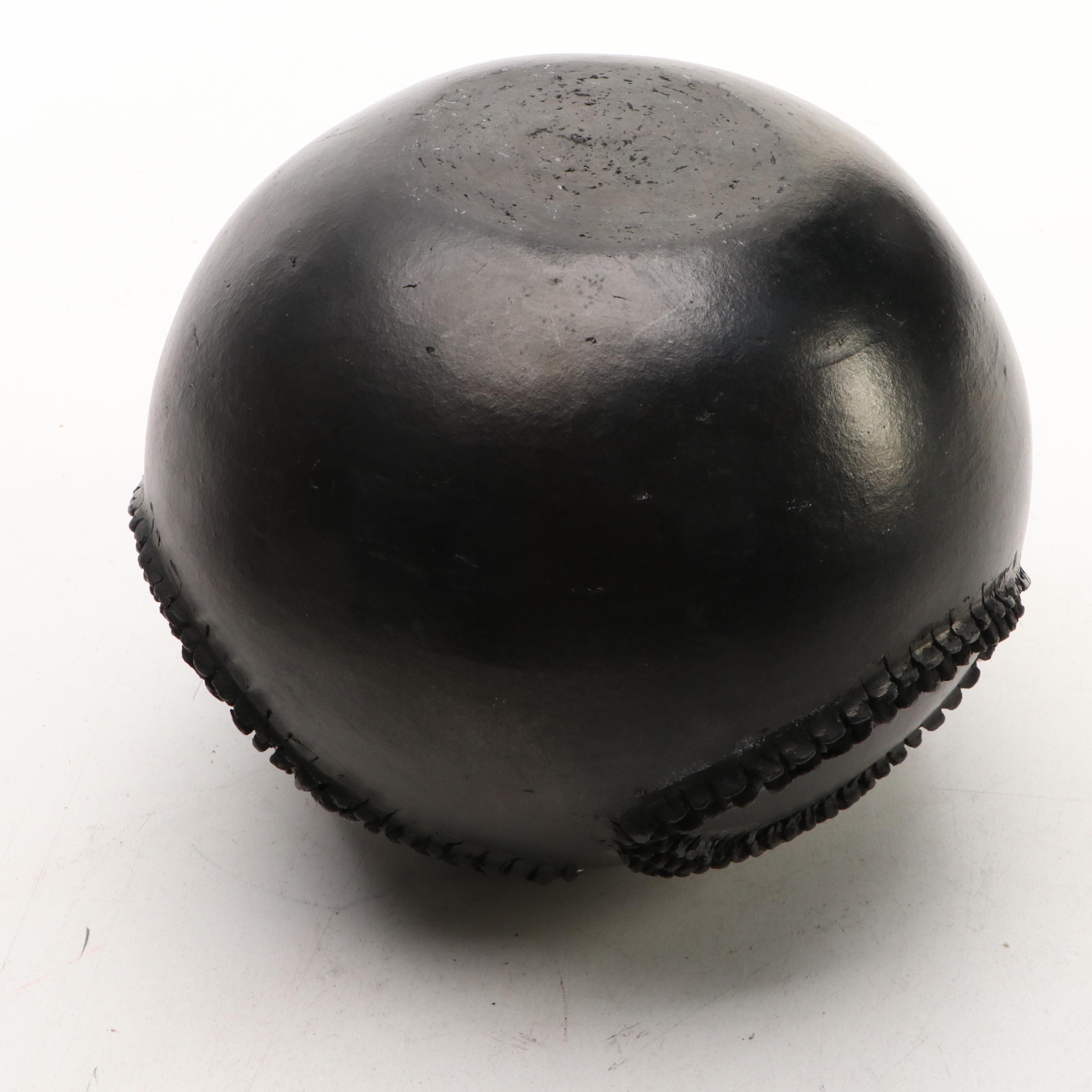 Zulu Ukhamba Black Clay Drinking Cup and Uphiso Fermenting Pot