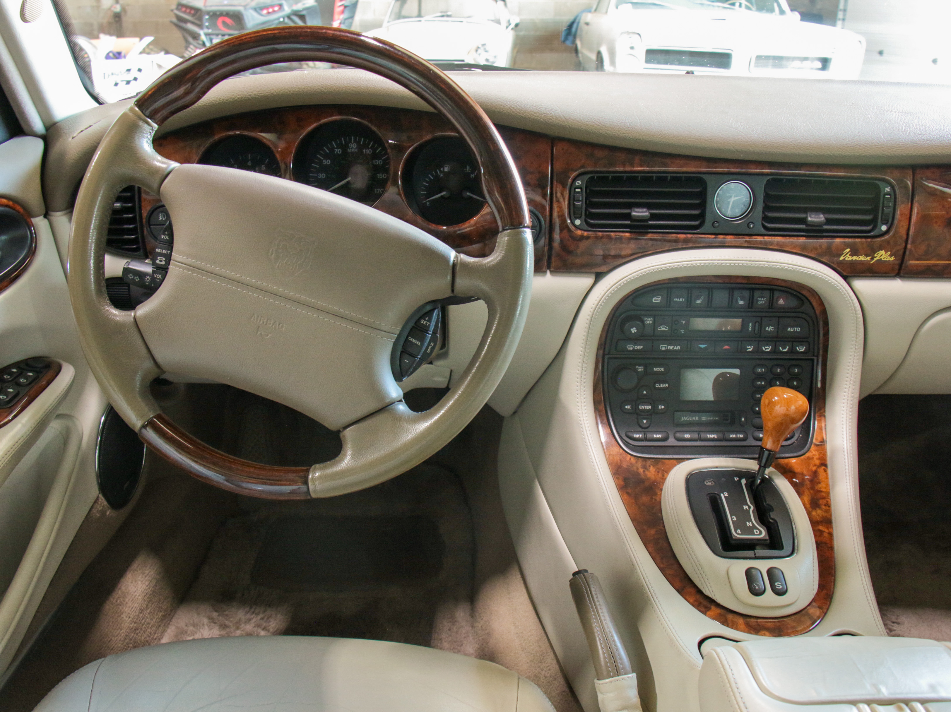 2003 Jaguar XJ Vanden Plas
