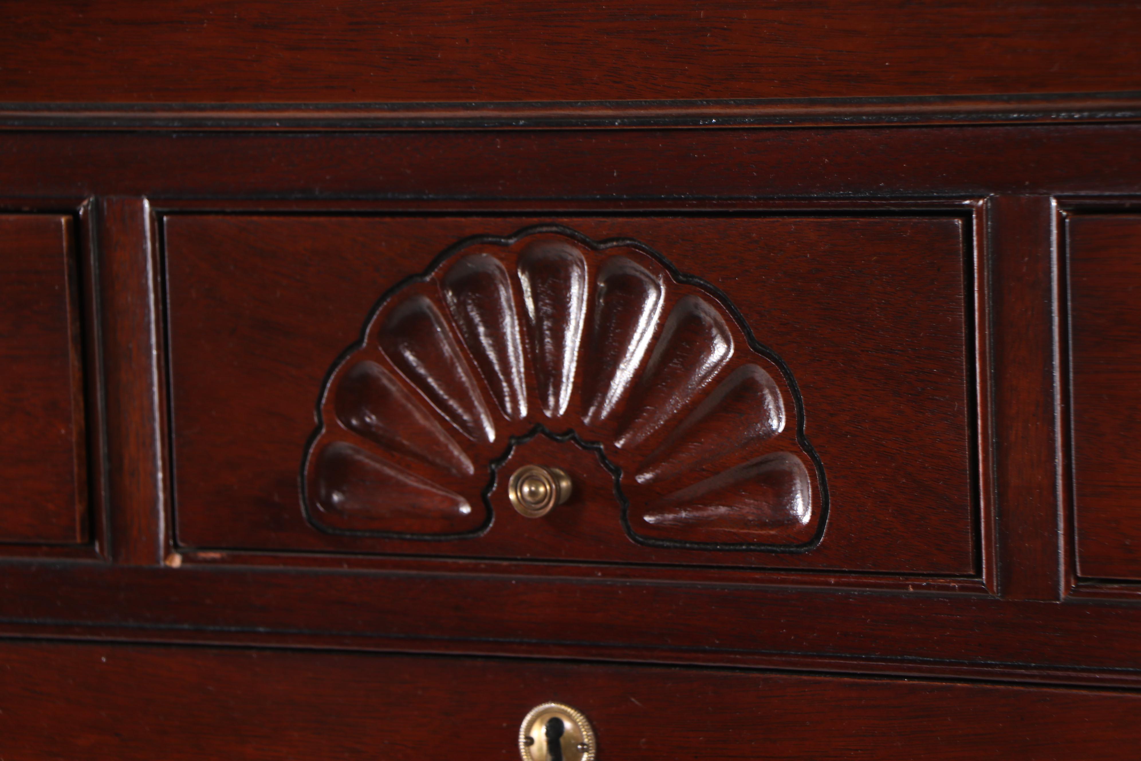 Henredon Queen Anne Style Mahogany Highboy