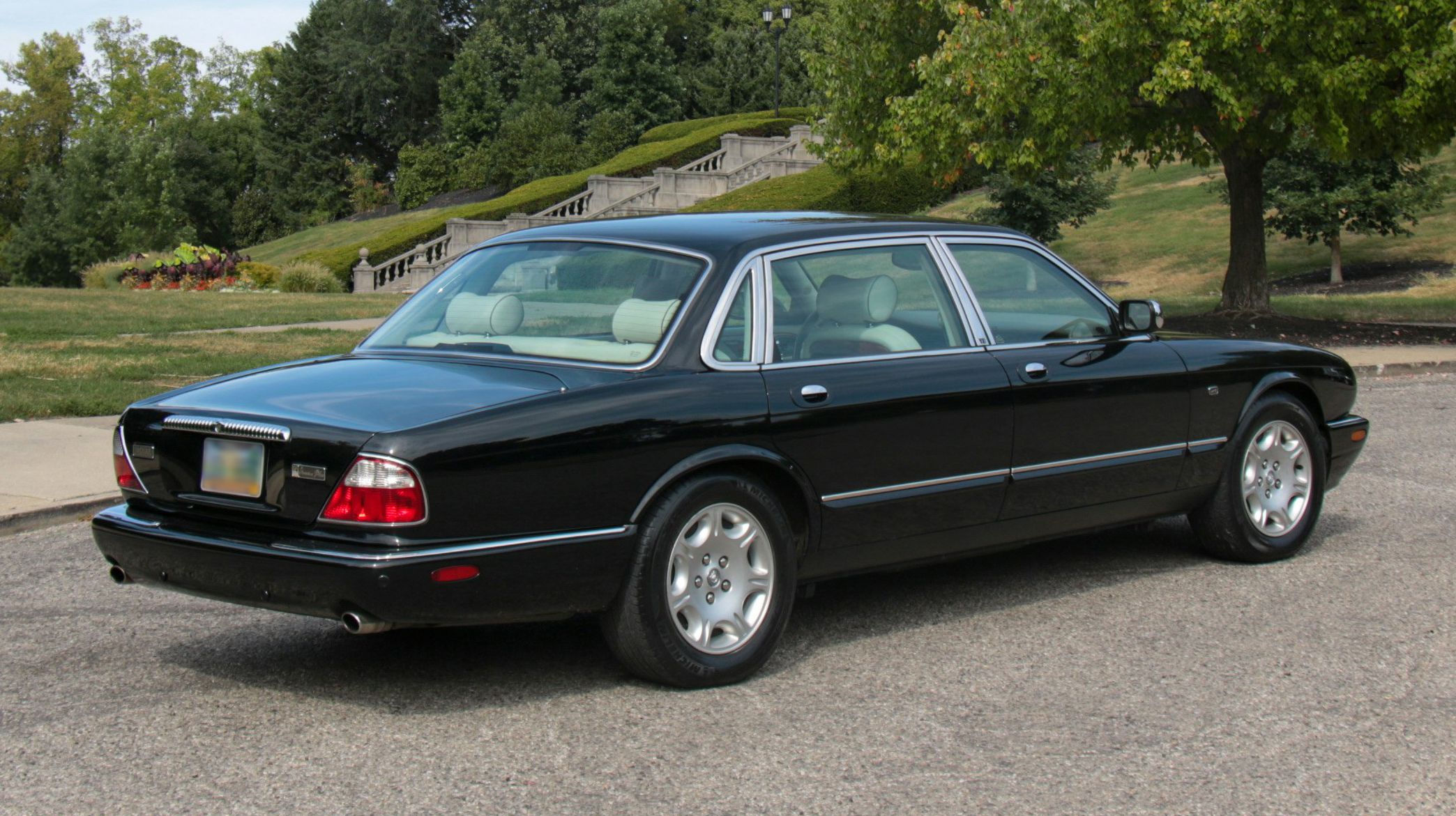 2003 Jaguar XJ Vanden Plas