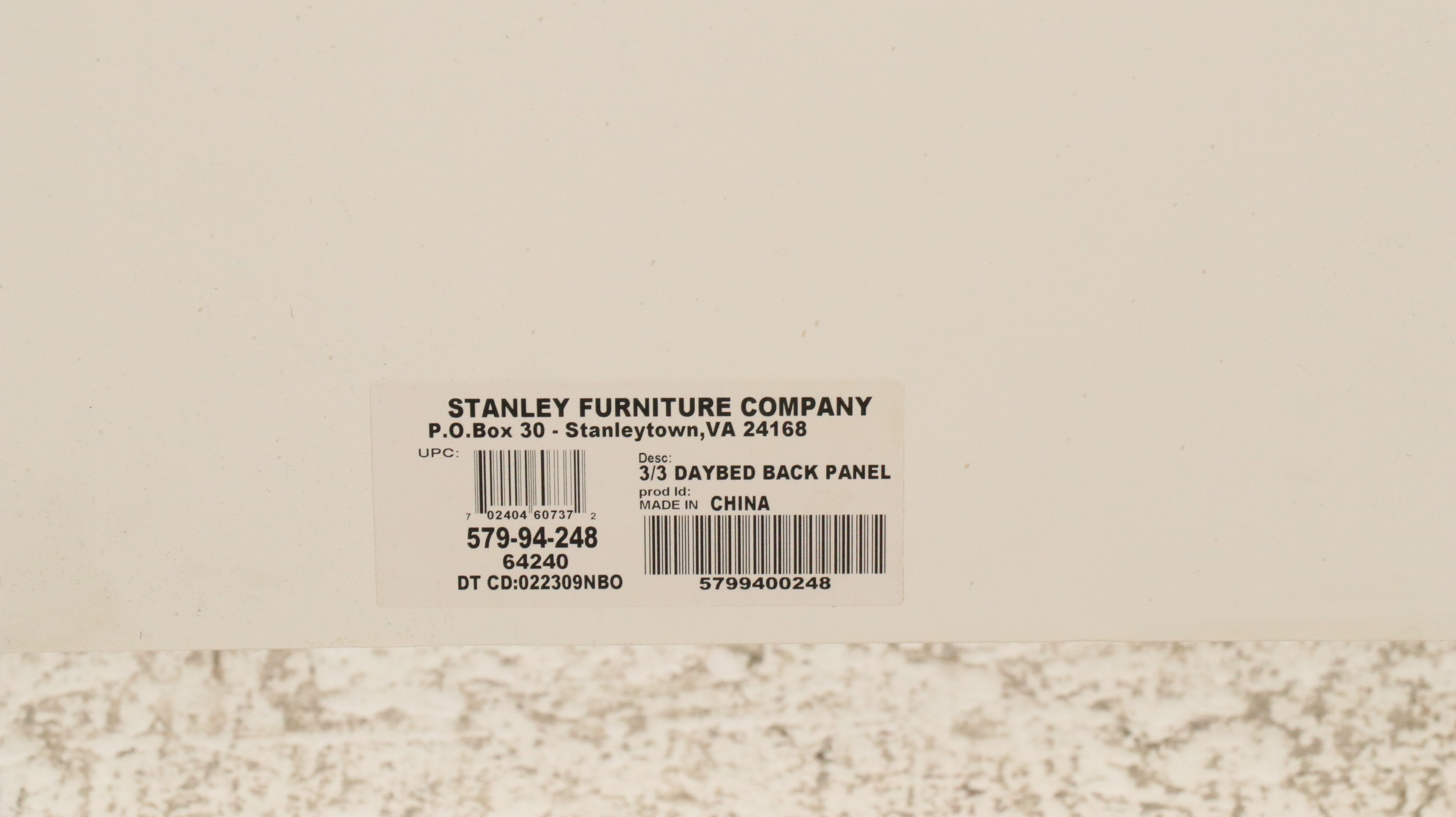 Stanley Furniture French Style Painted Wood and Cane Daybed