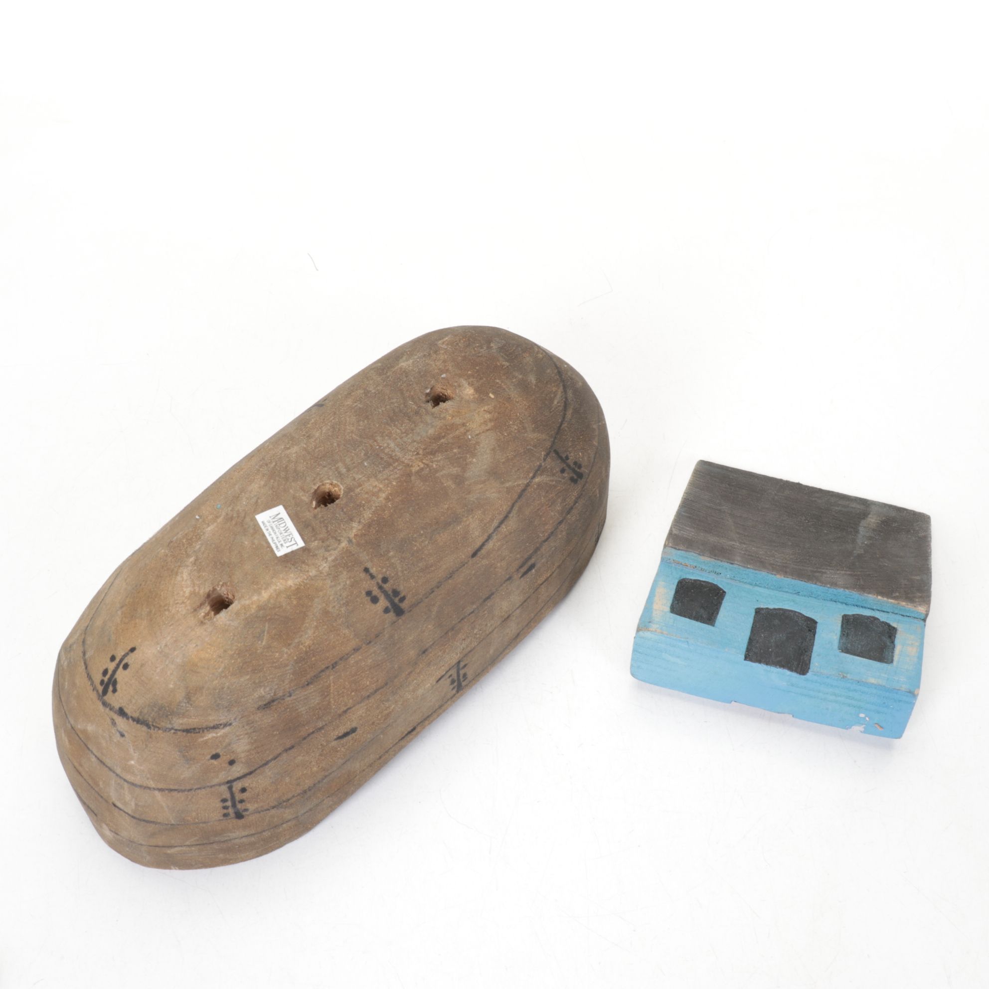 Midwest Creations Carved and Painted Wood Noah's Ark with Animal Figurines