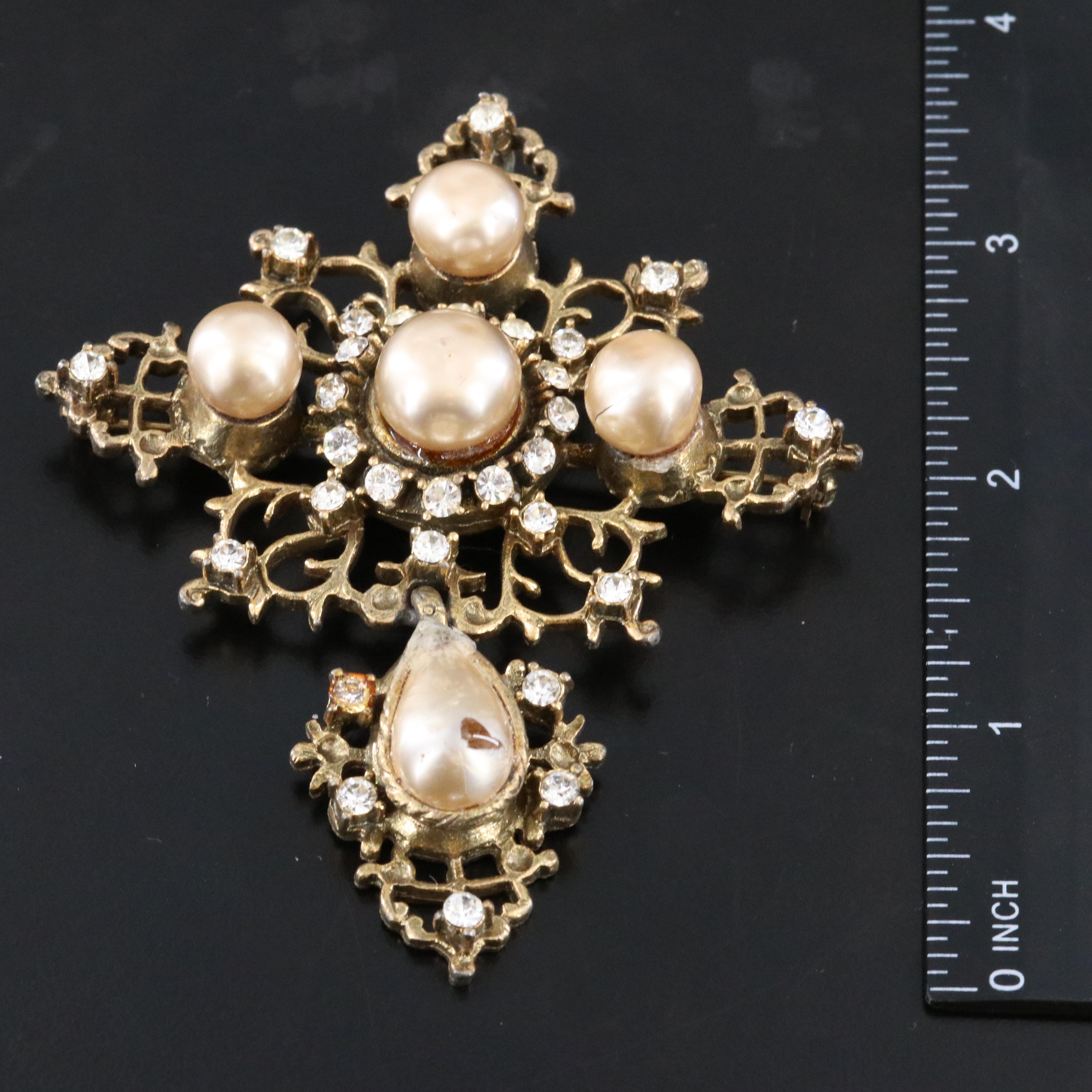 Chanel Glass Pearl and Strass Crystal Brooch 1981
