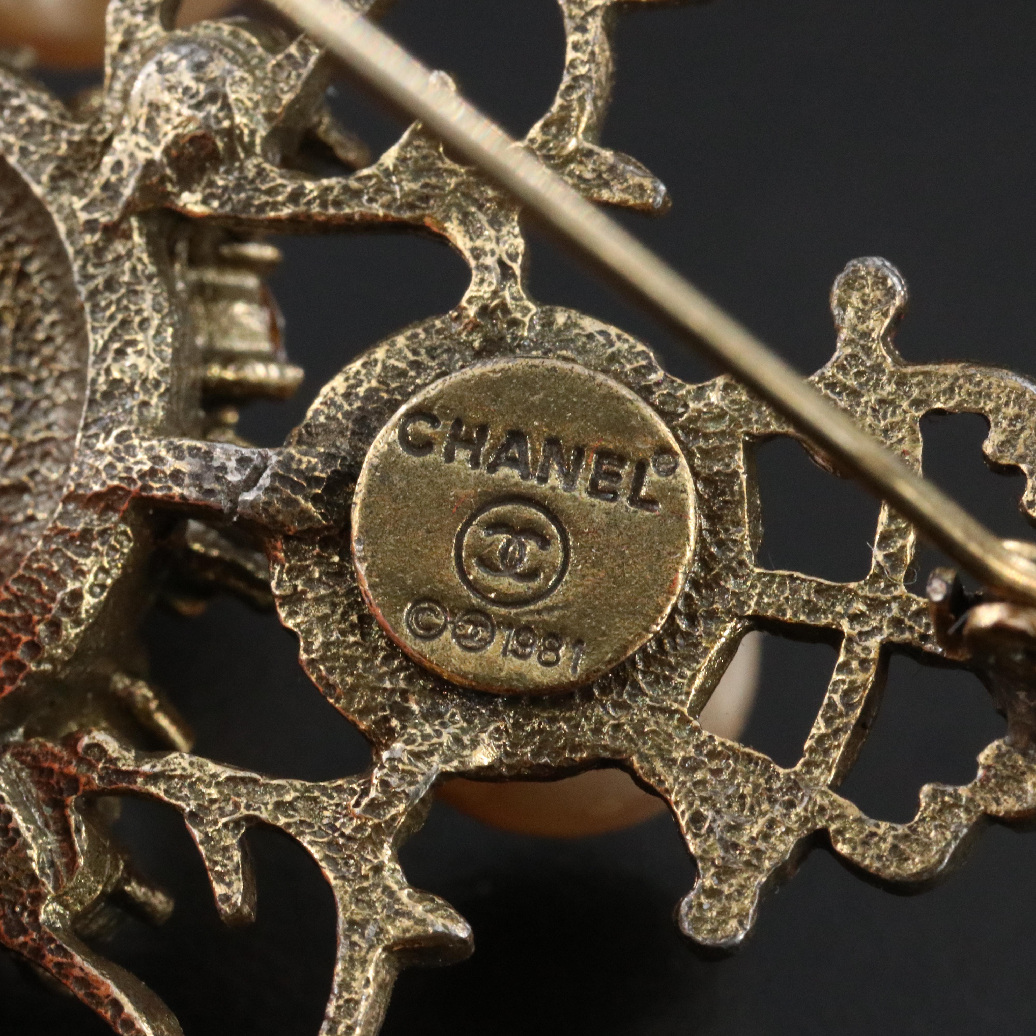 Chanel Glass Pearl and Strass Crystal Brooch 1981