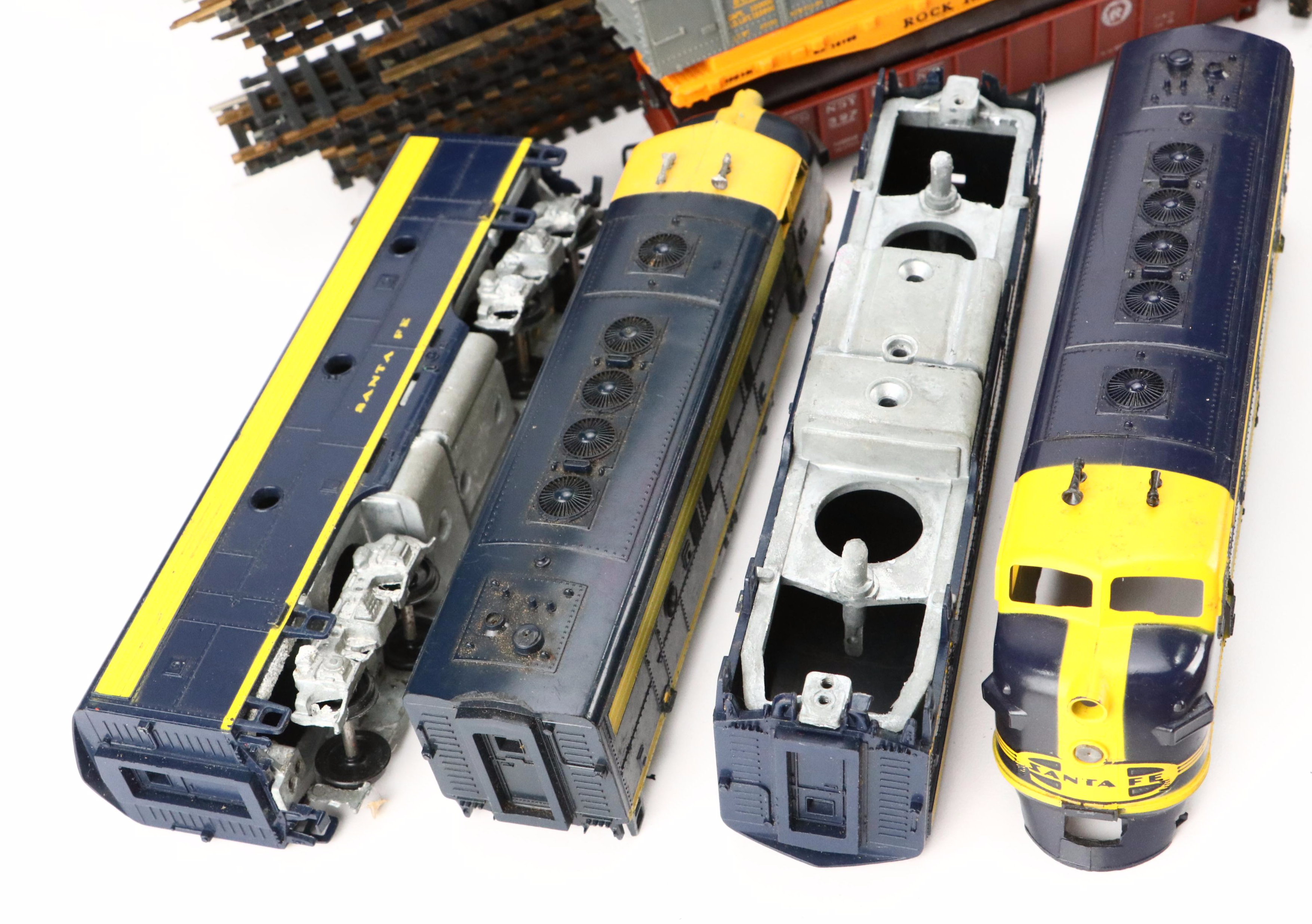 Athearn Santa Fe F7A and Other Diesel Locomotives with Boxcars and Tracks