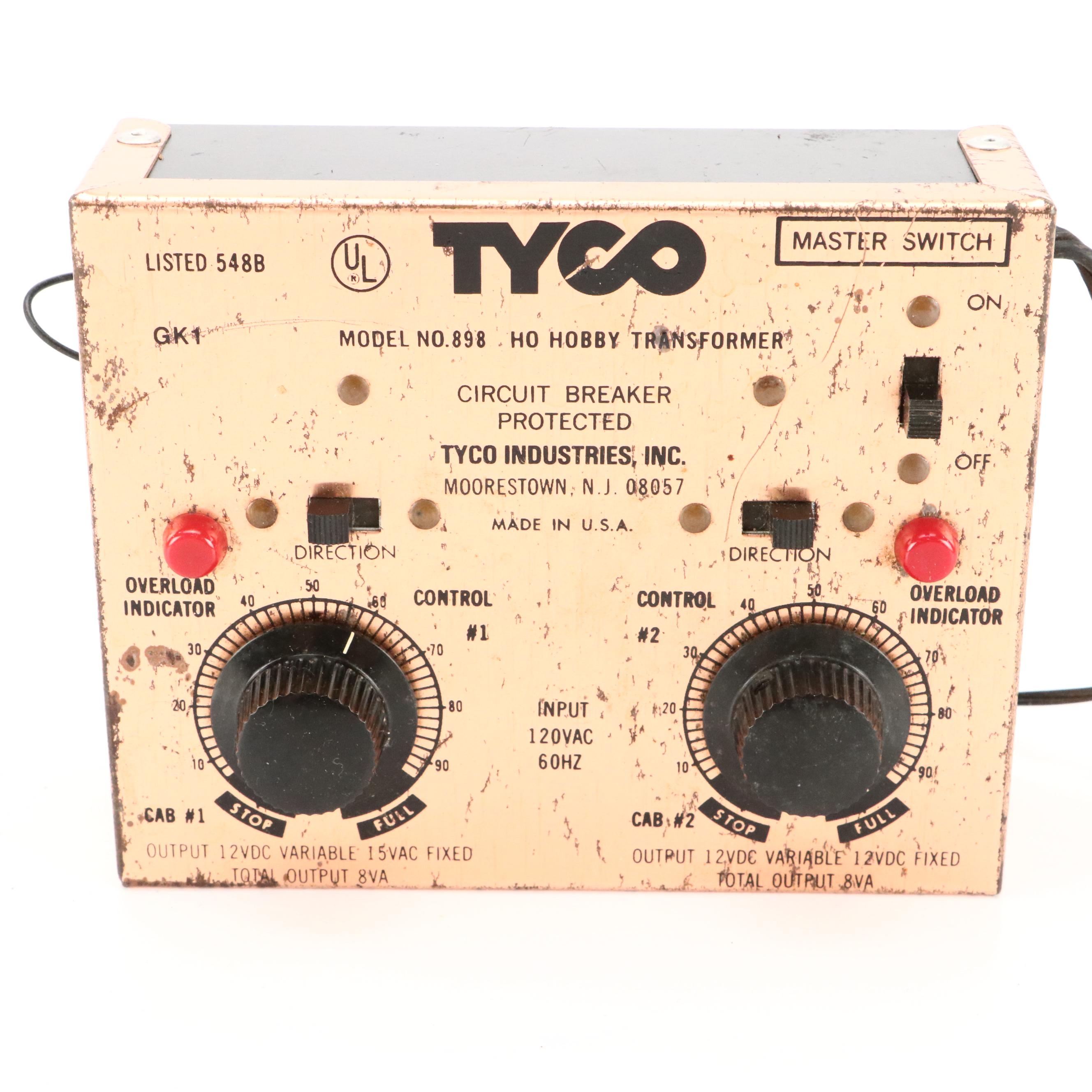 Athearn Santa Fe F7A and Other Diesel Locomotives with Boxcars and Tracks