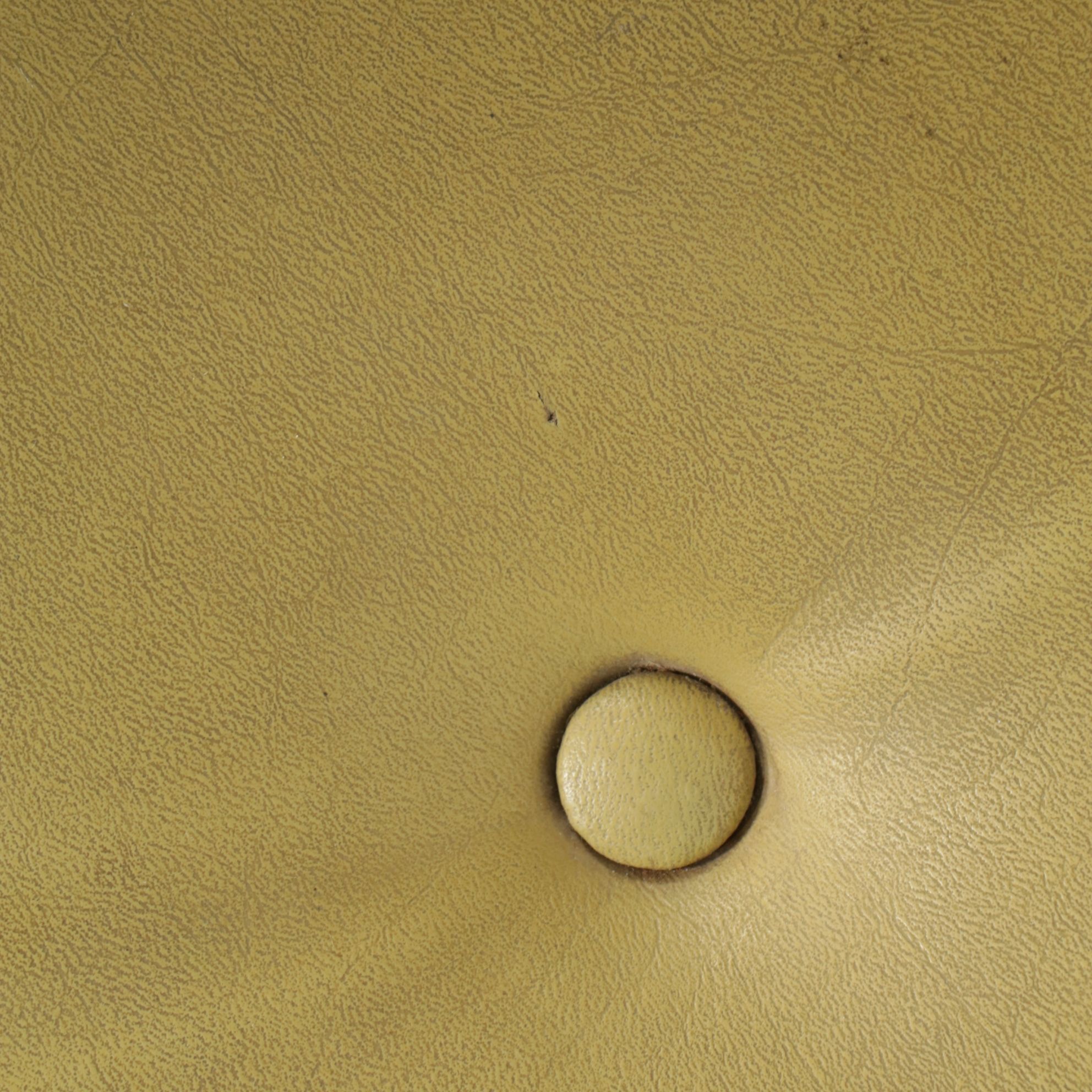 Mid Century Modern Green Vinyl Scoop Lounge Chair, Mid 20th Century