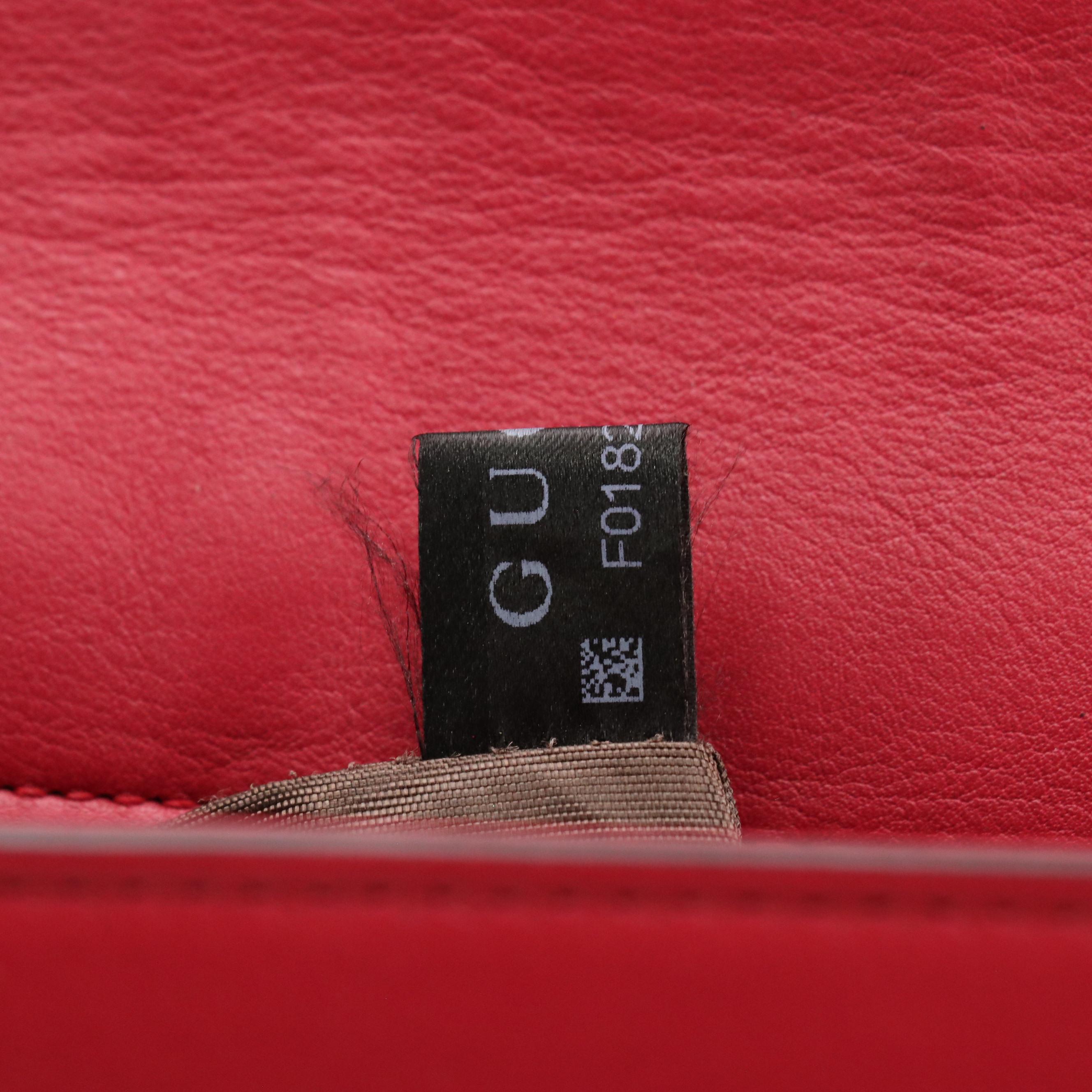 Gucci Interlocking G Back Zipper Shoulder Bag in Calfskin Leather