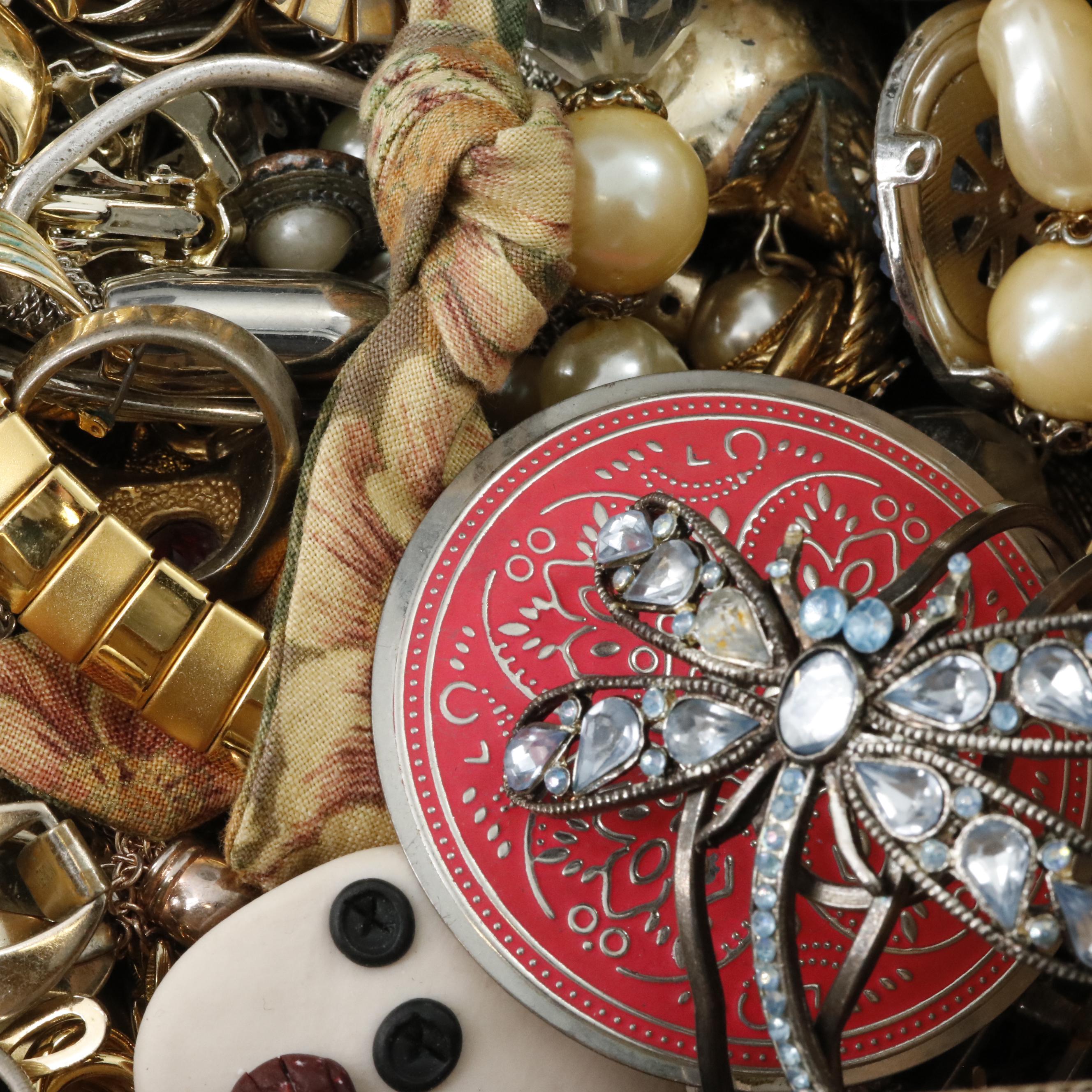 Uncommon Discoveries: Jewelry Collection